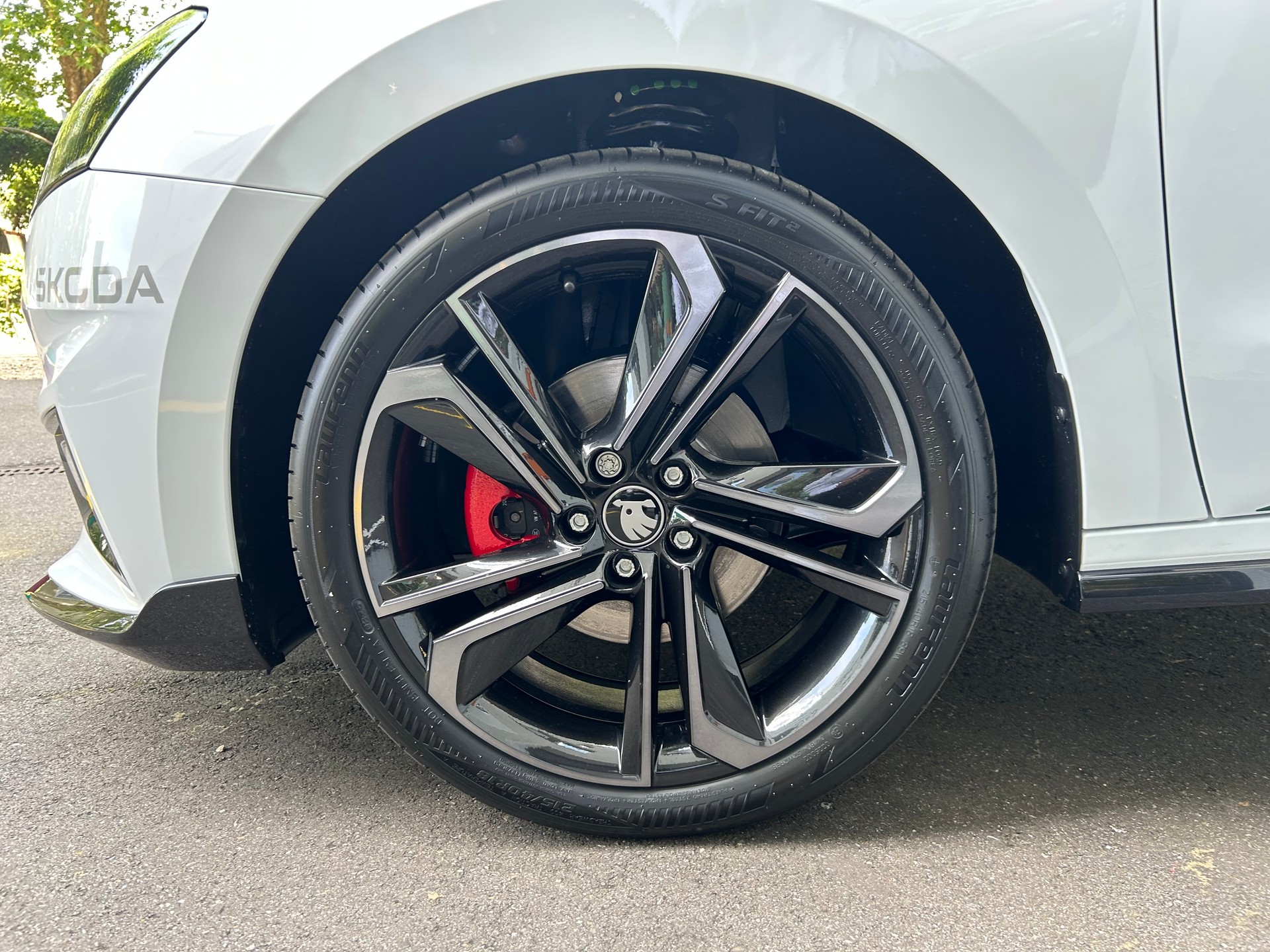 SKODA Fabia 1.5 TSI Motorsport DSG-image-15