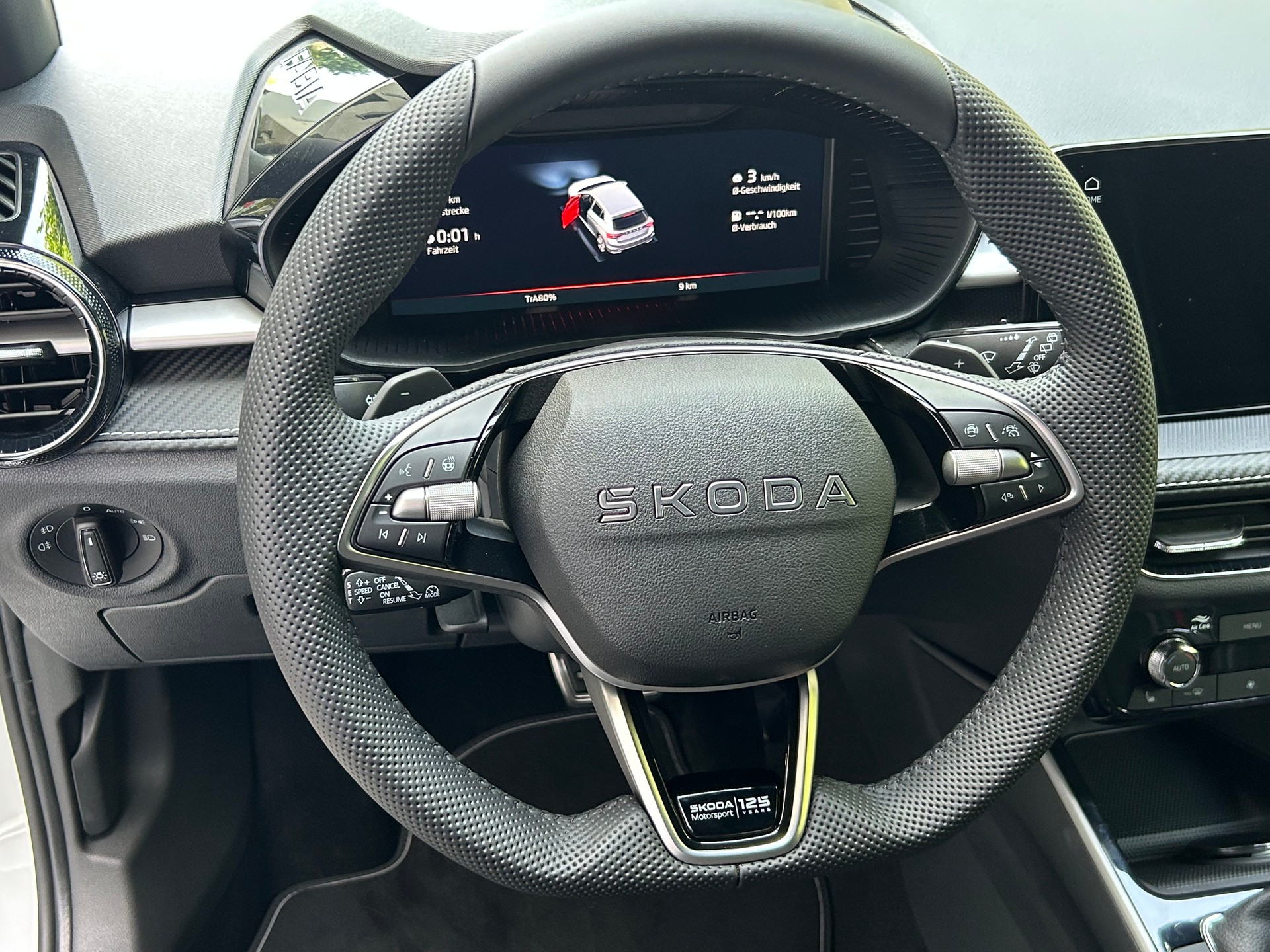 SKODA Fabia 1.5 TSI Motorsport DSG-image-9