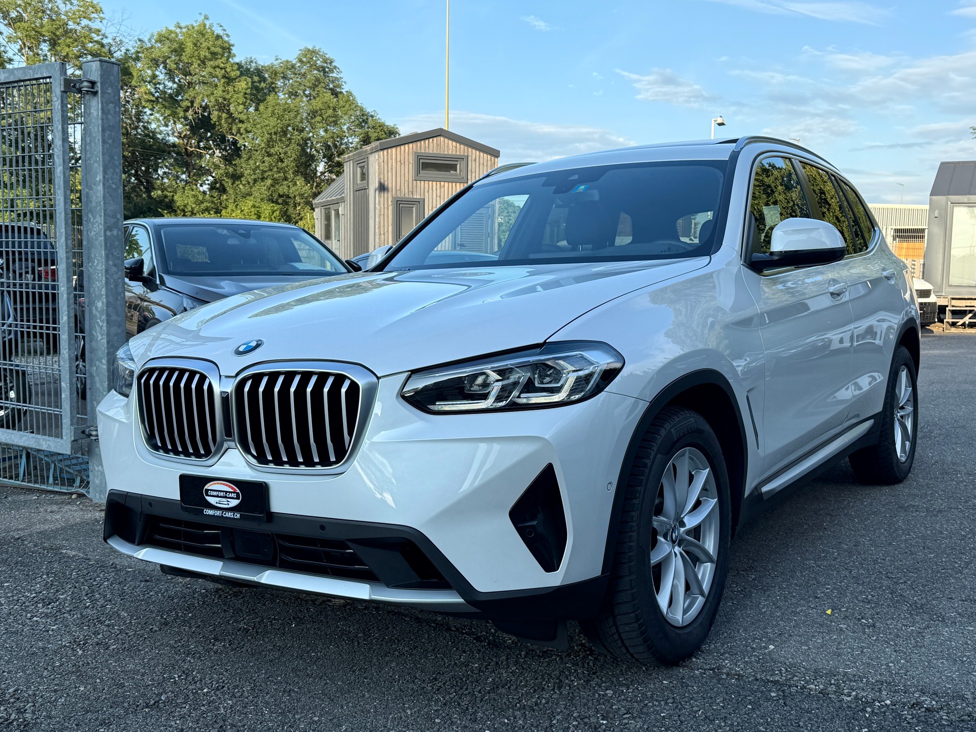 BMW X3 xDrive 48V 30d Mineralweiss Metallic&Panoramadach-image-1