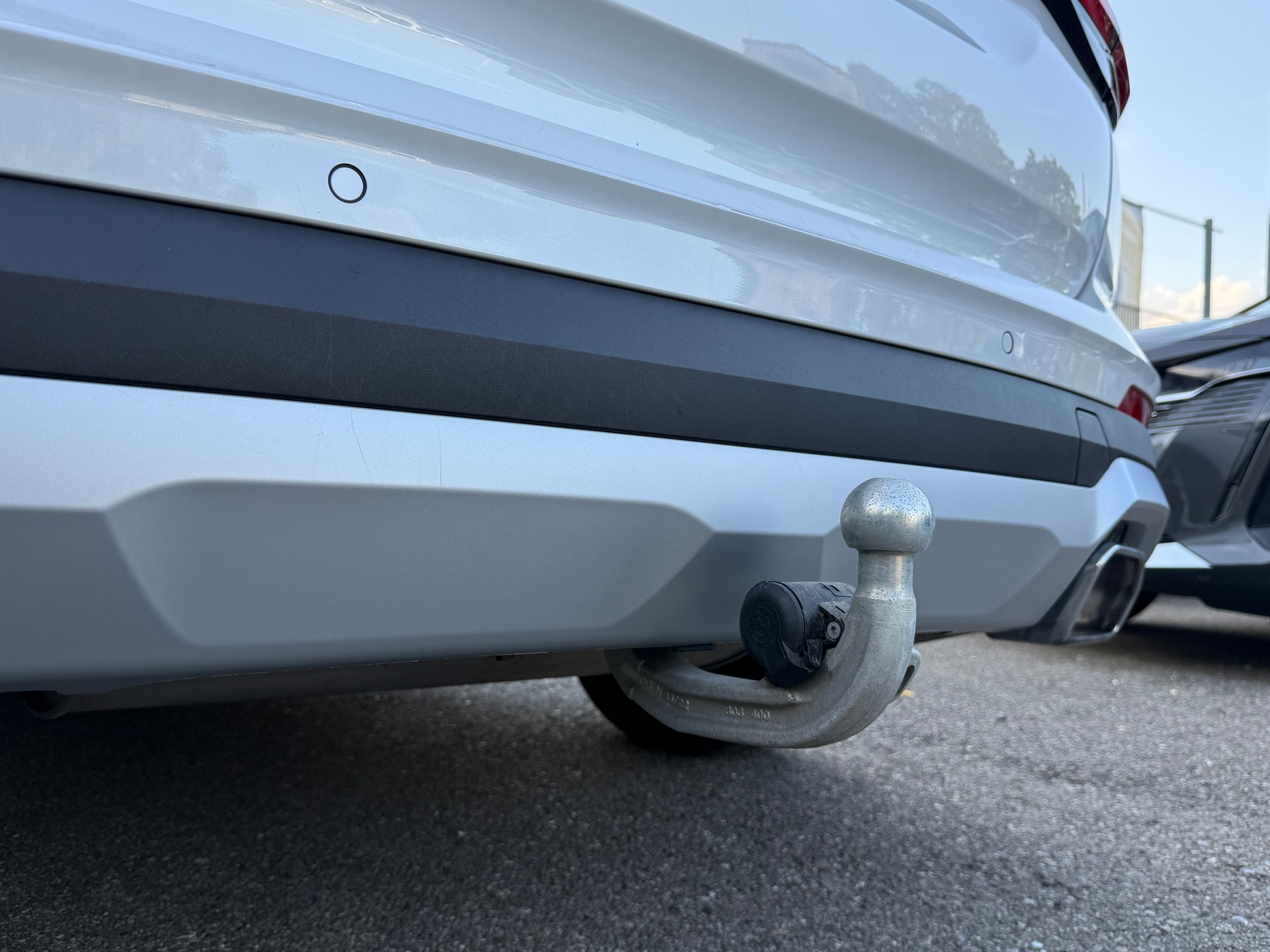 BMW X3 xDrive 48V 30d Mineralweiss Metallic&Panoramadach-image-16