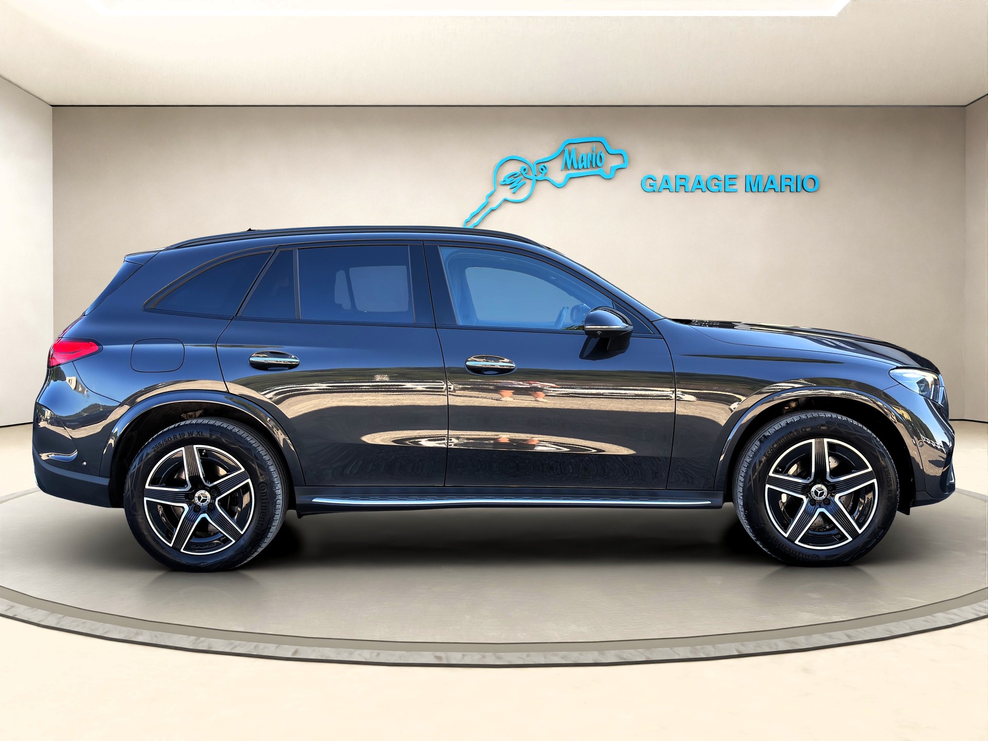 MERCEDES-BENZ GLC 300 e 4Matic 9G-Tronic ✅CH-Fahrzeug & 8-fach bereift auf ALU✅-image-3