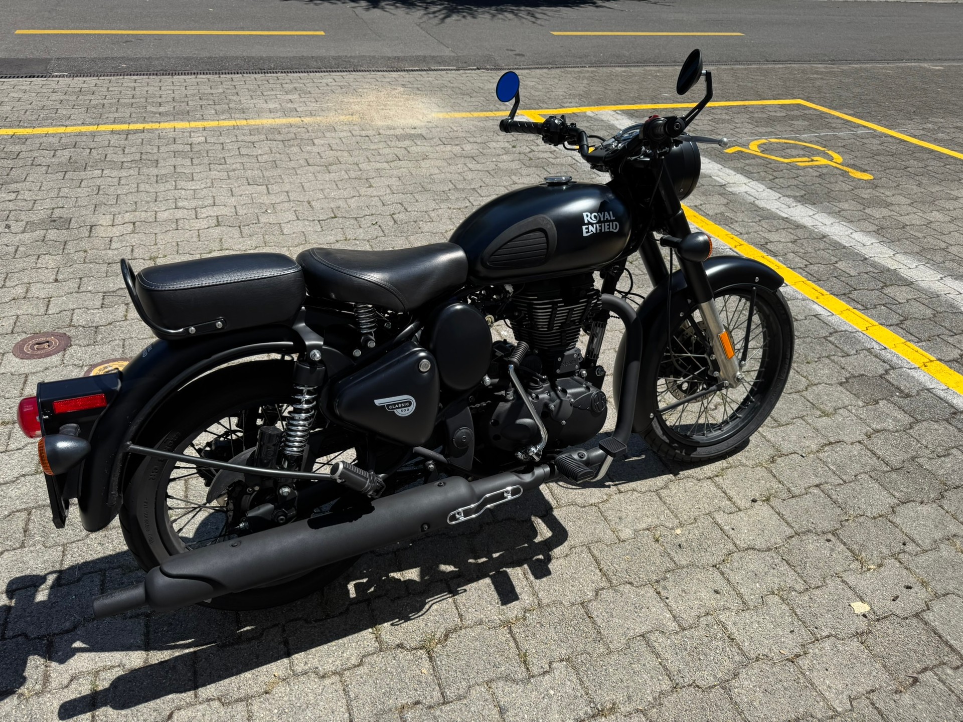 ROYAL ENFIELD Classic 500 - Stealth Black – expertisée – service effectué-image-4