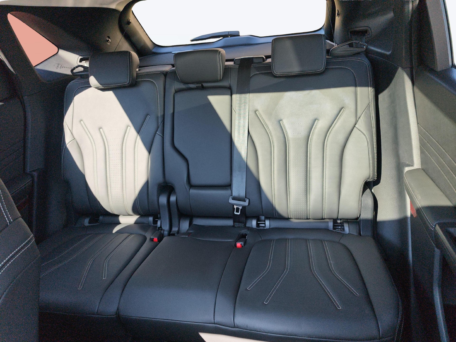 FORD Kuga 2.0 TDCi 150 Vignale 2WD-image-10