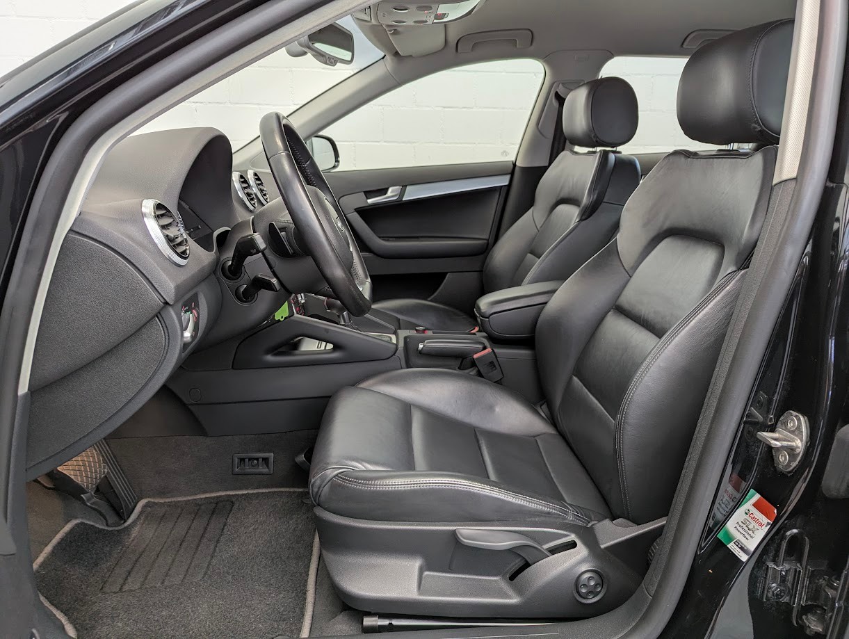 AUDI A3 Sportback 2.0 TDI 170PS Ambition S-Tronic*CH-AUTO FRISCH AB MFK+SERVICE 12MT GAR NAVI+BOSE LEDER*-image-4