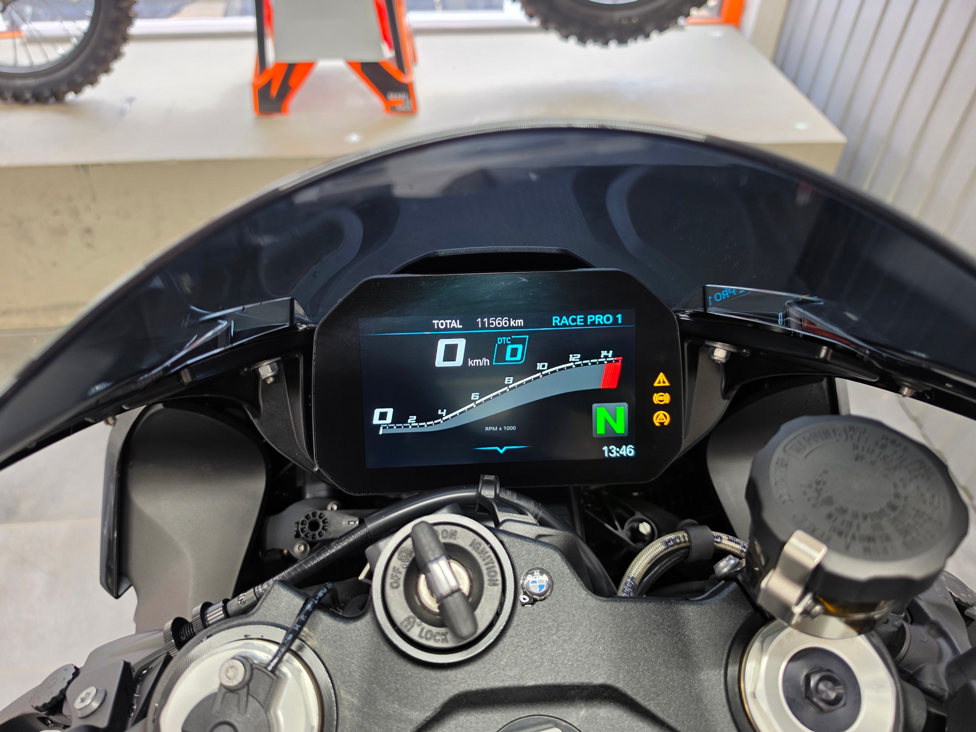 BMW S 1000 RR-image-12