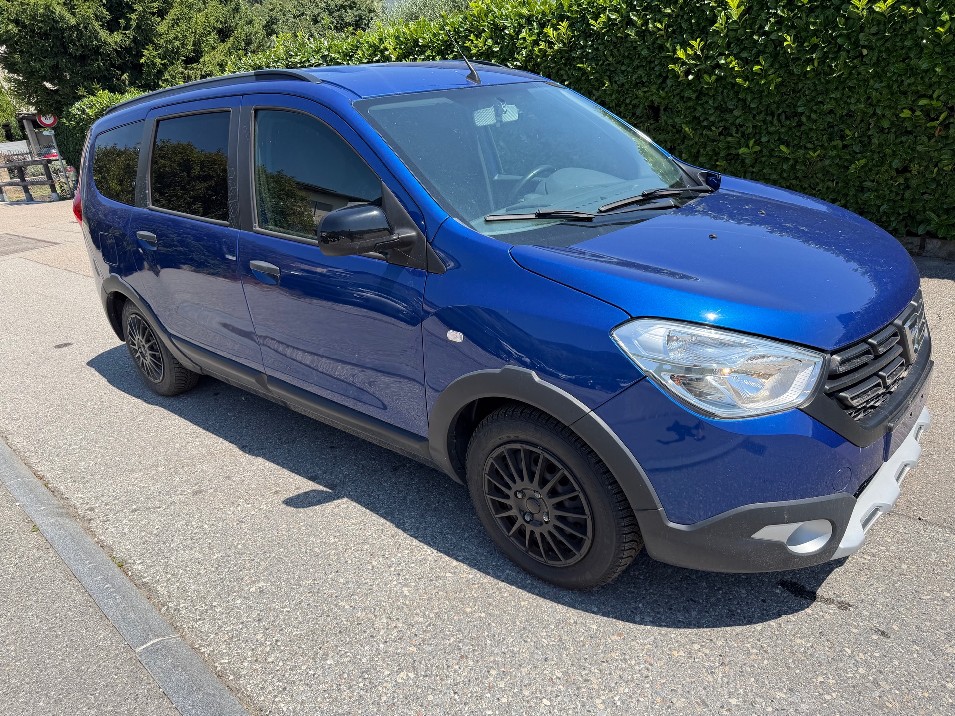 DACIA Lodgy TCE 130 Celebration 7PL-image-2