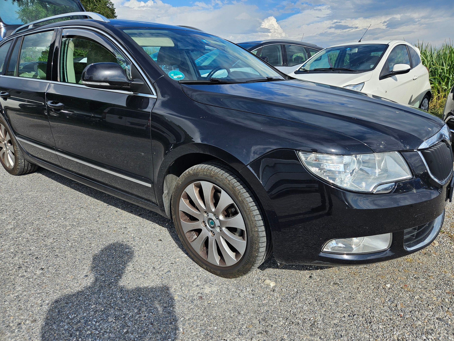 SKODA Superb 2.0 TDi Elegance 4x4-image-2