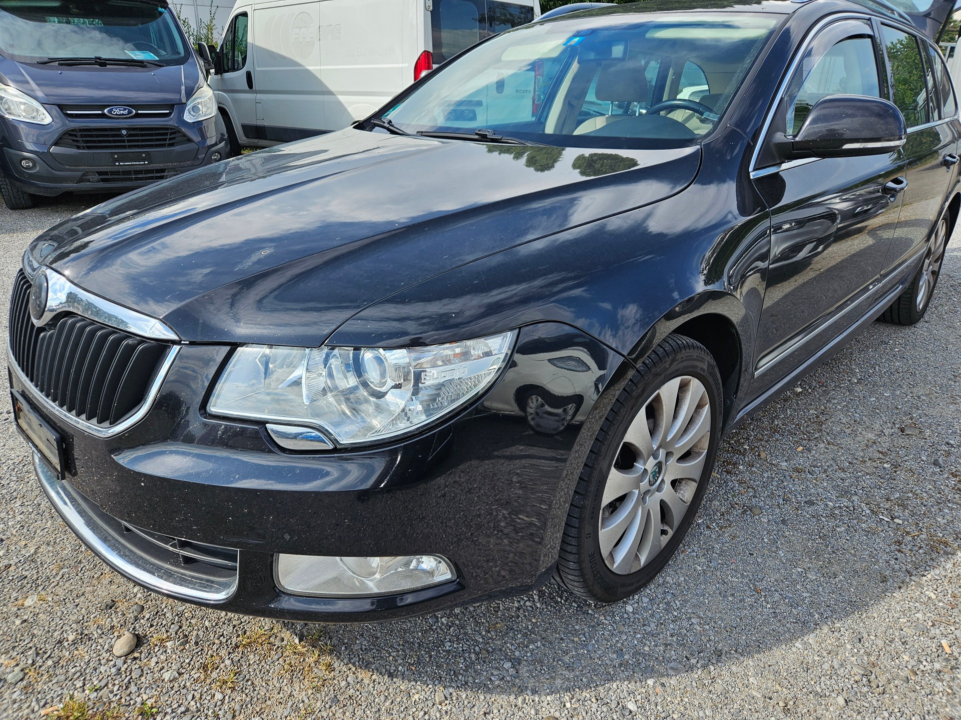 SKODA Superb 2.0 TDi Elegance 4x4