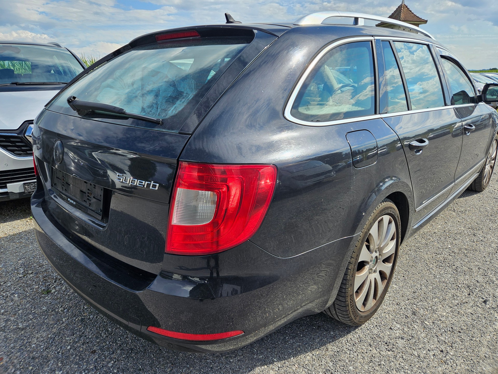 SKODA Superb 2.0 TDi Elegance 4x4-image-3