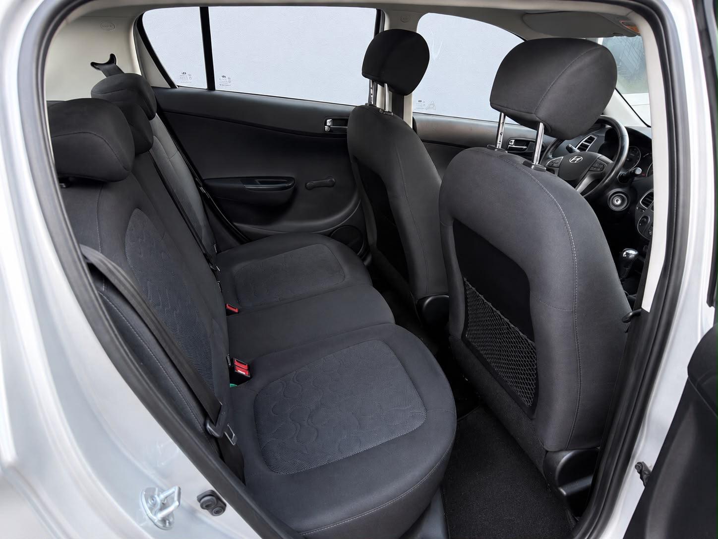 HYUNDAI i20 1.4 Style Automatic-image-14