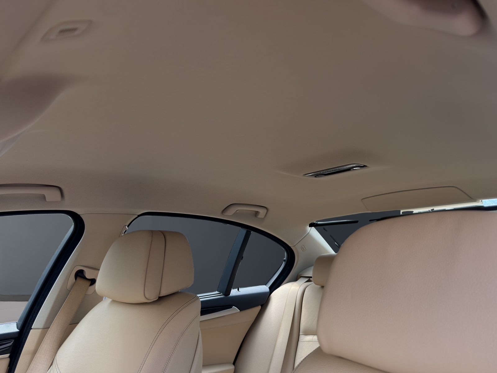 BMW 550i xDrive SAG-image-9