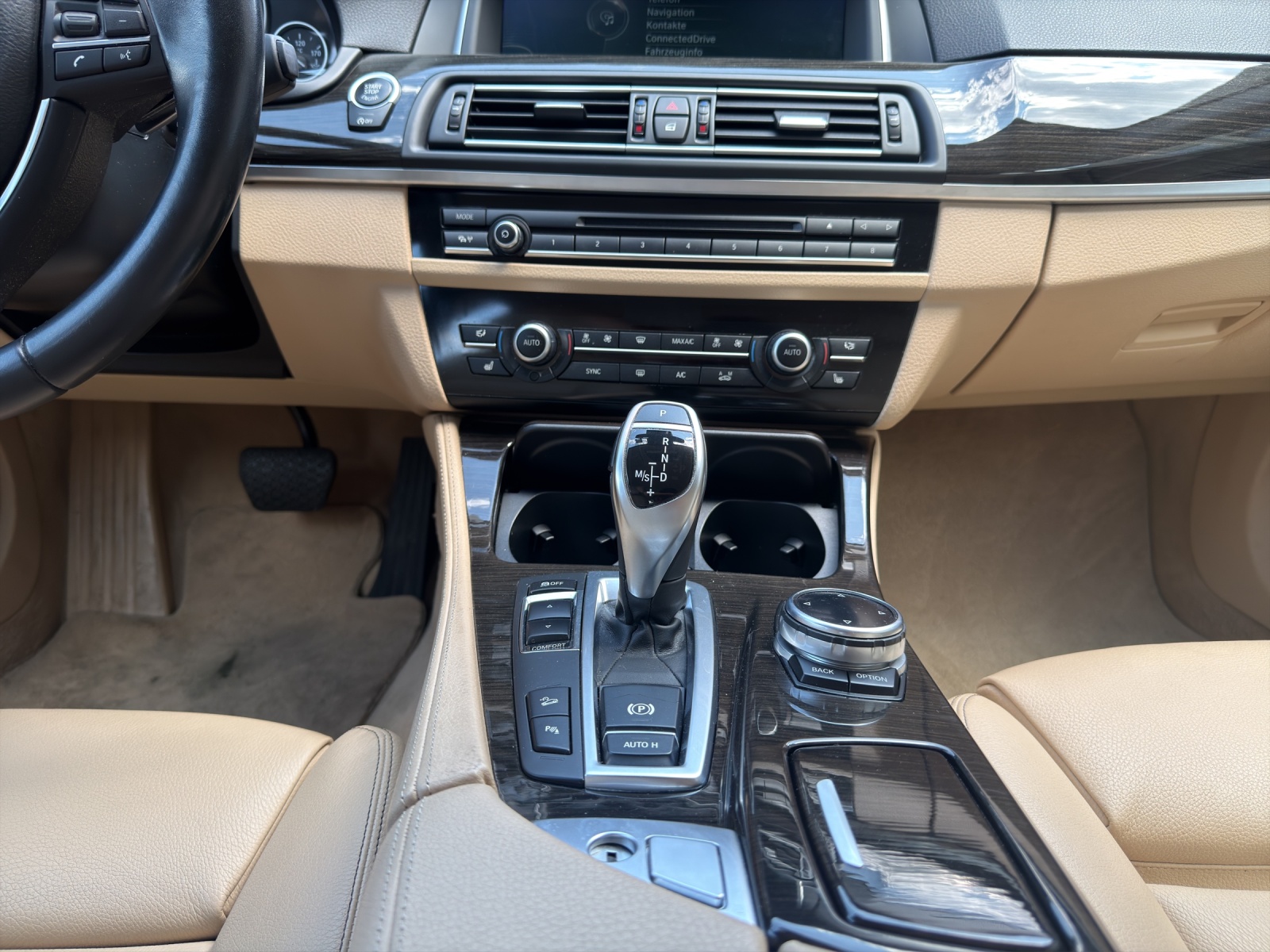 BMW 550i xDrive SAG-image-17