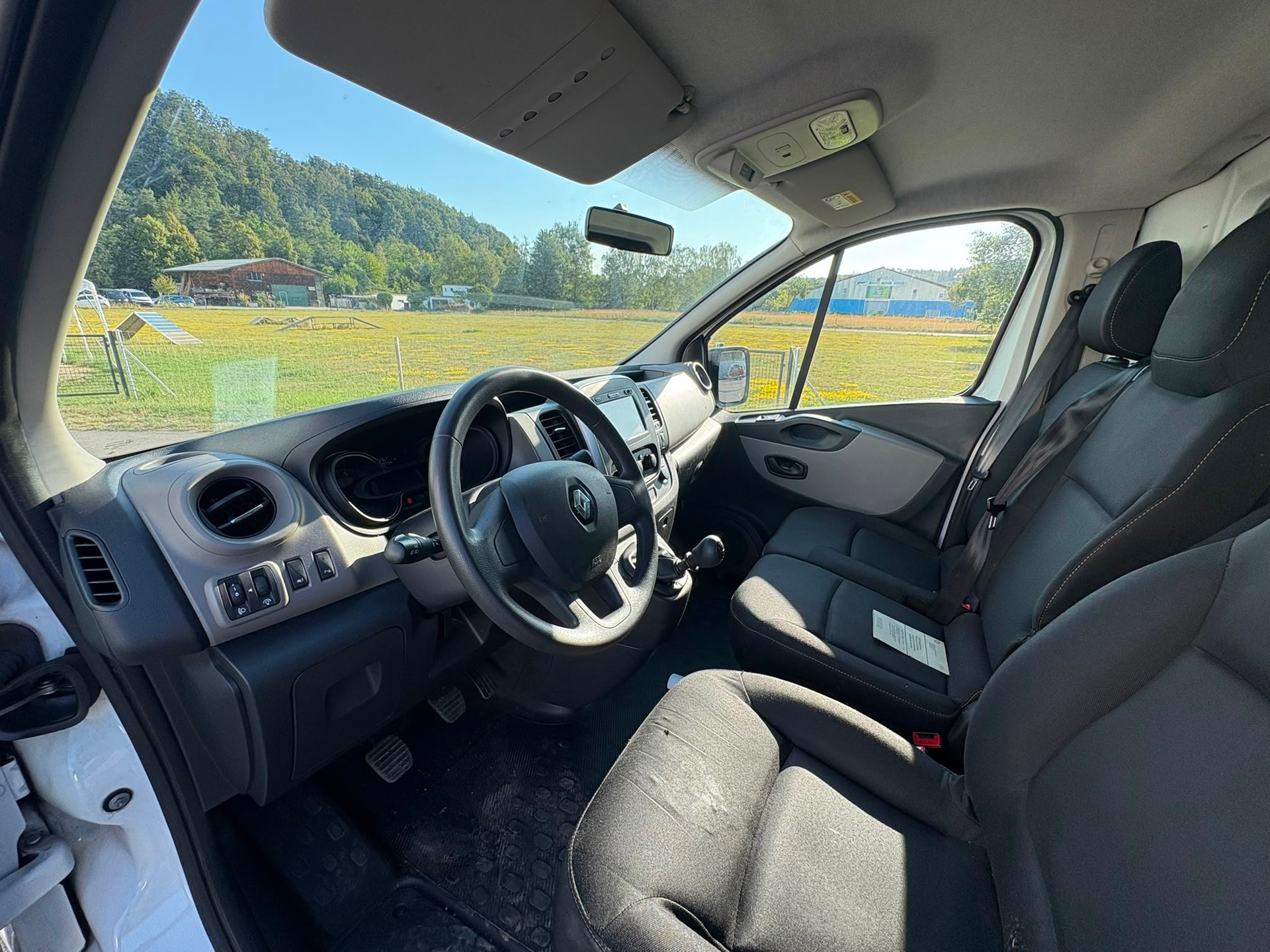 RENAULT Trafic 1.6 dCi 120 2.9t Acces L1H1-image-5
