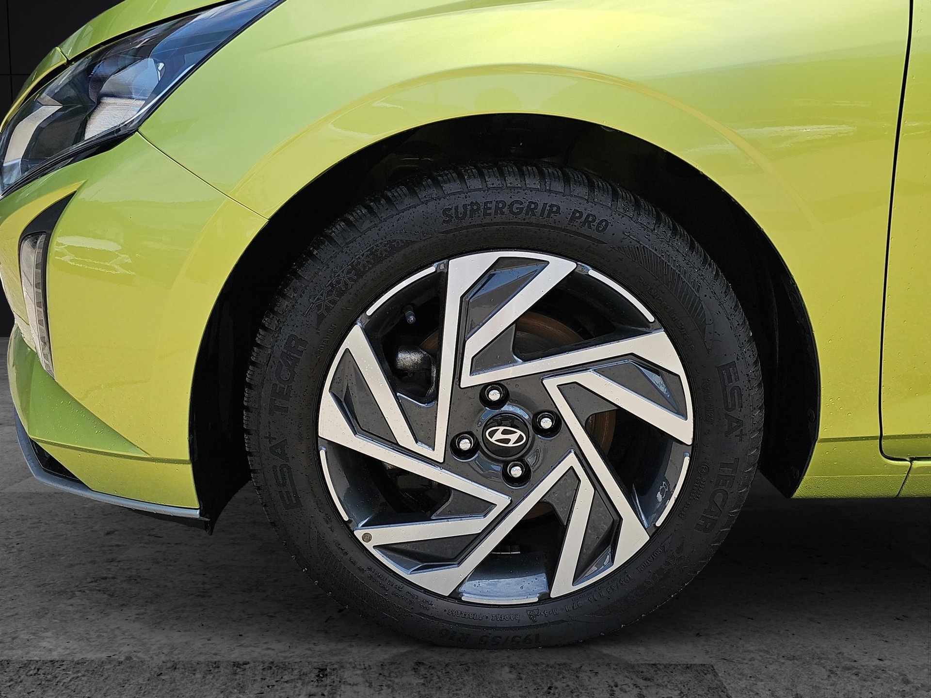 HYUNDAI i20 1.0 T-GDi Amplia-image-8