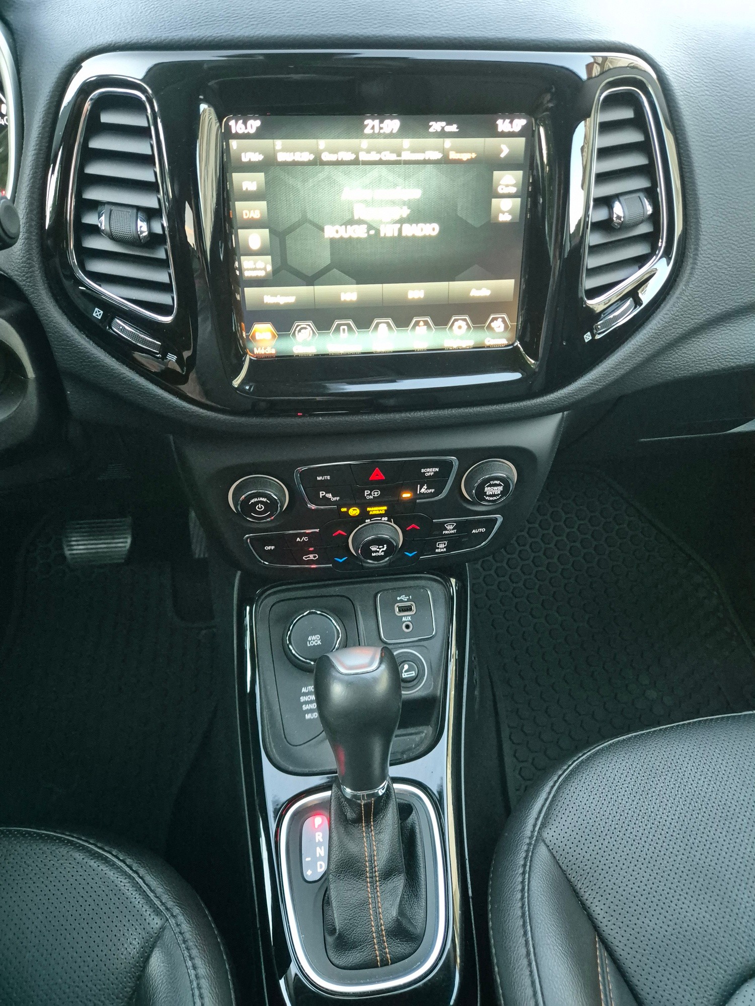 JEEP Compass 1.4 Turbo Limited AWD 9ATX-image-18