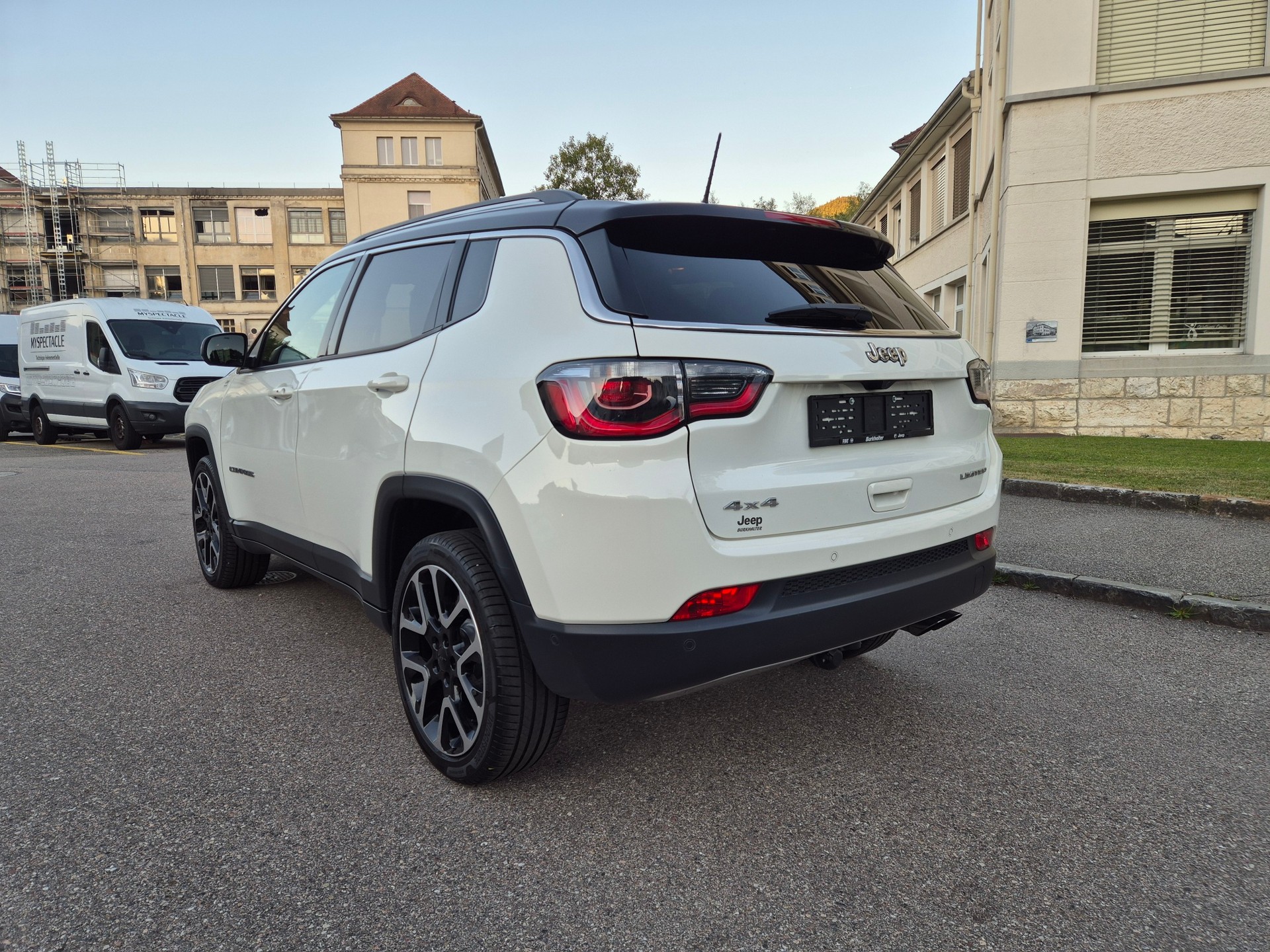 JEEP Compass 1.4 Turbo Limited AWD 9ATX-image-2