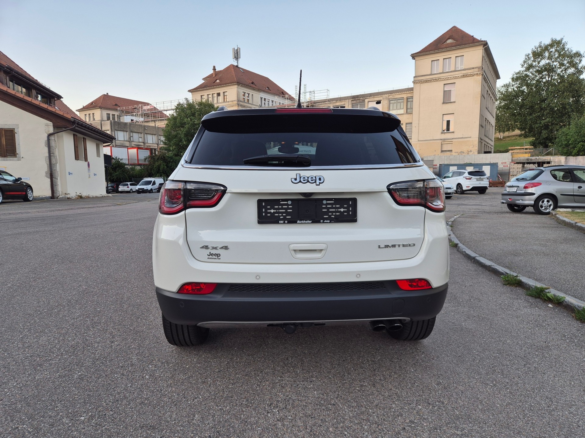 JEEP Compass 1.4 Turbo Limited AWD 9ATX-image-3
