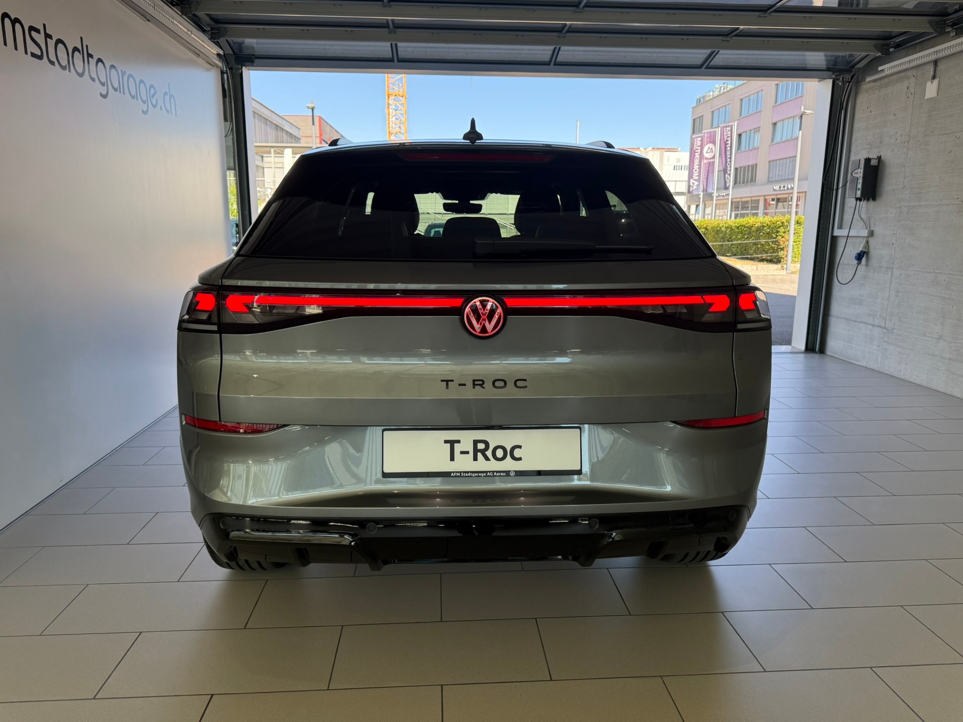 VW T-Roc 1.5 eTSI mHEV R-Line DSG-image-4