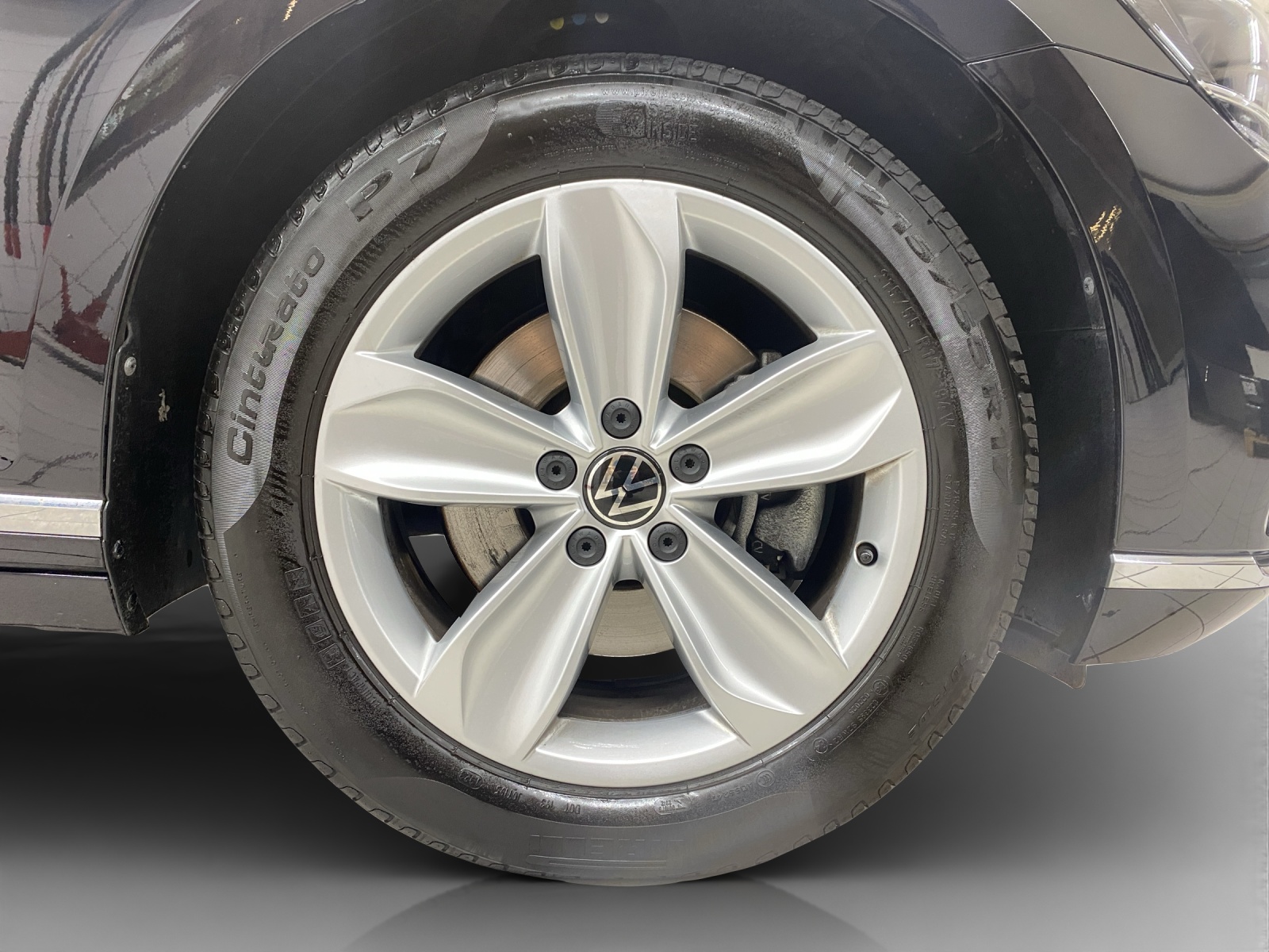 VW Passat 2.0 TDI BMT Elegance 4Motion DSG-image-15