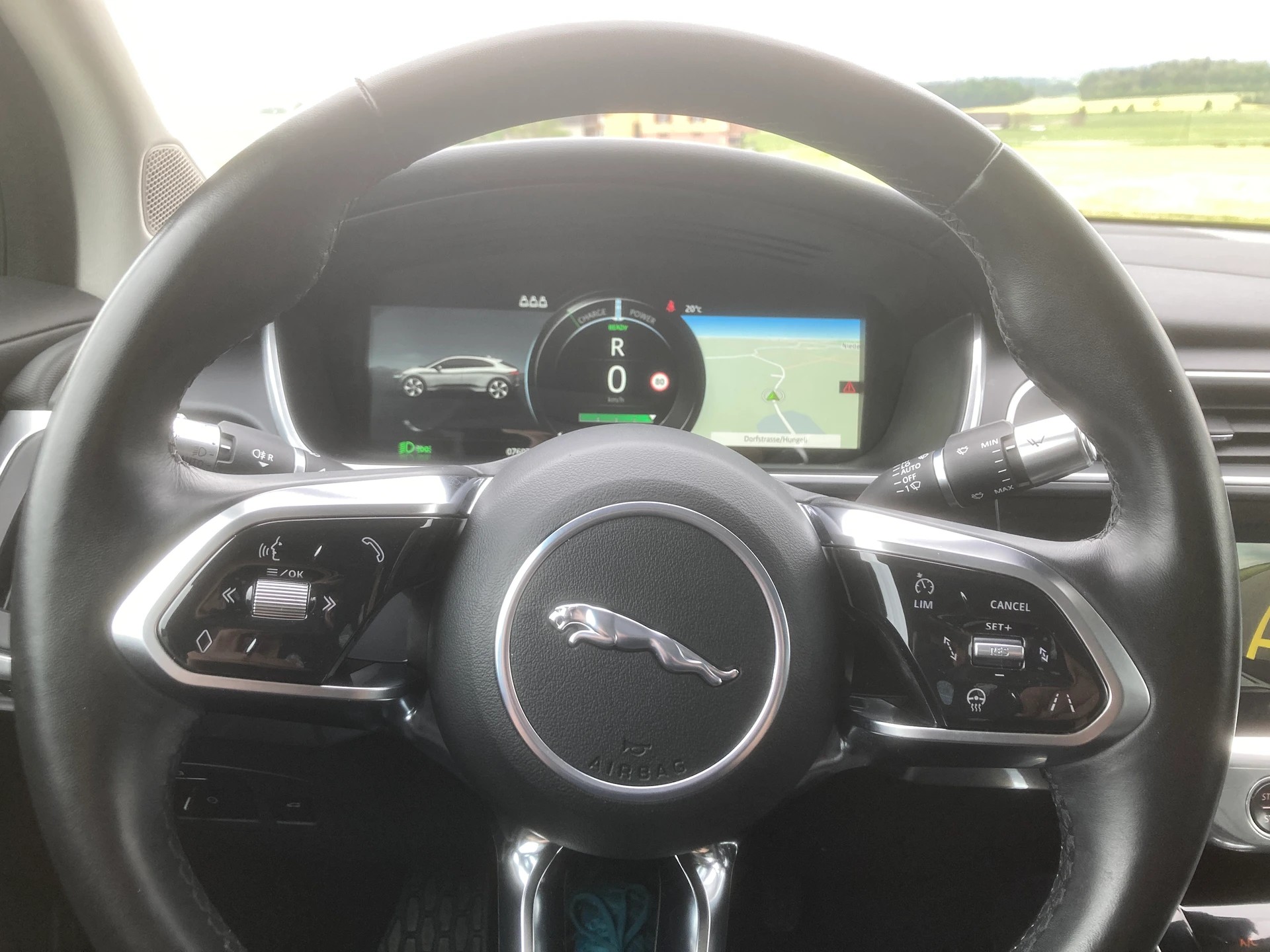 JAGUAR I-Pace EV400 S AWD-image-13