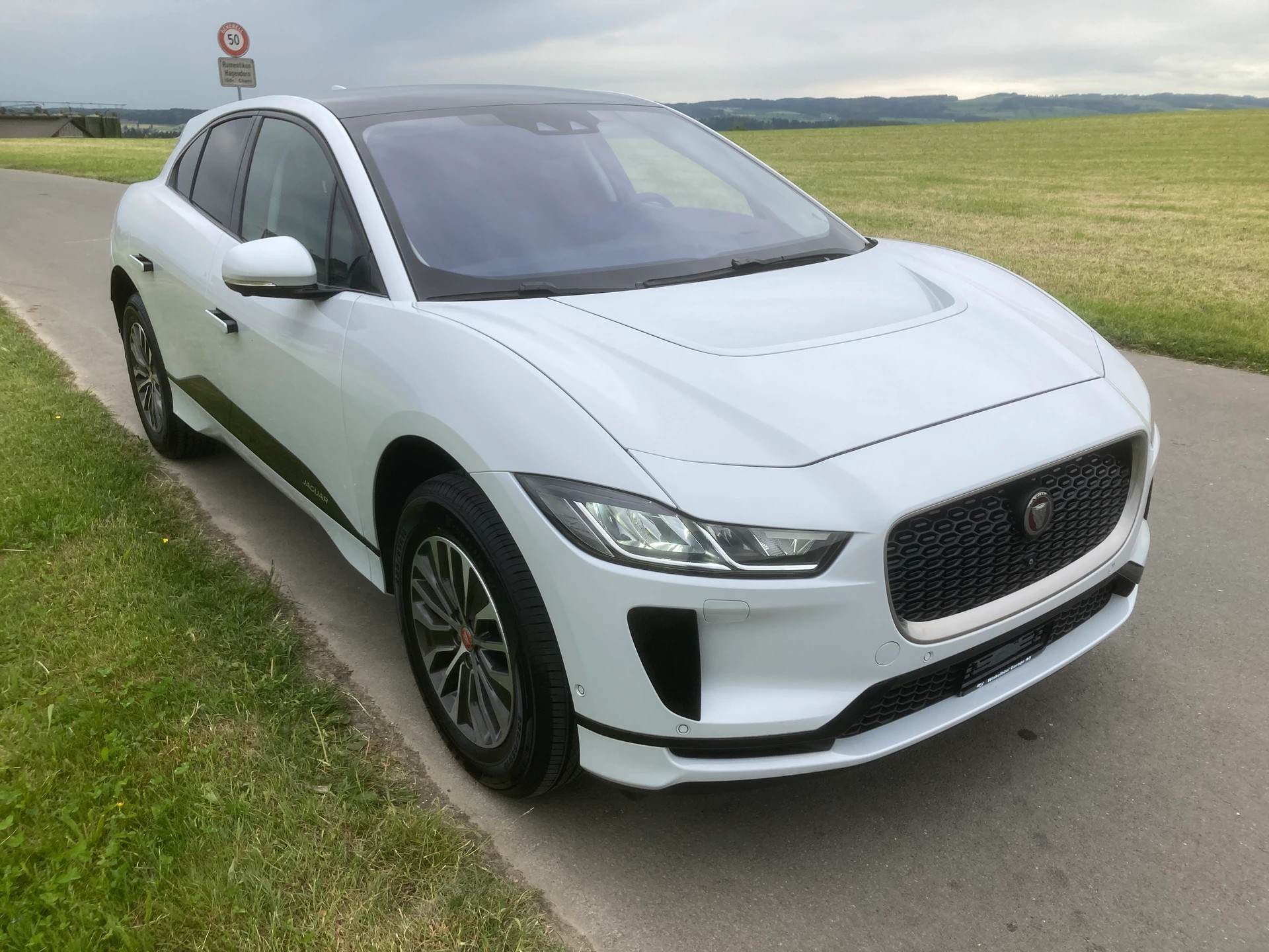 JAGUAR I-Pace EV400 S AWD-image-1