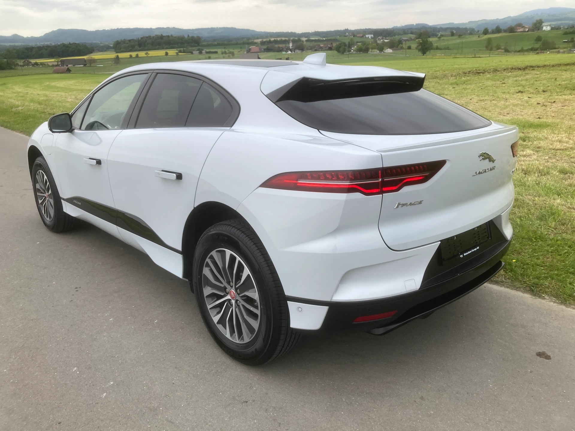 JAGUAR I-Pace EV400 S AWD-image-3