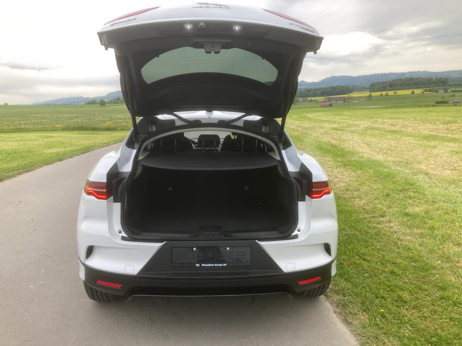 JAGUAR I-Pace EV400 S AWD-image-5