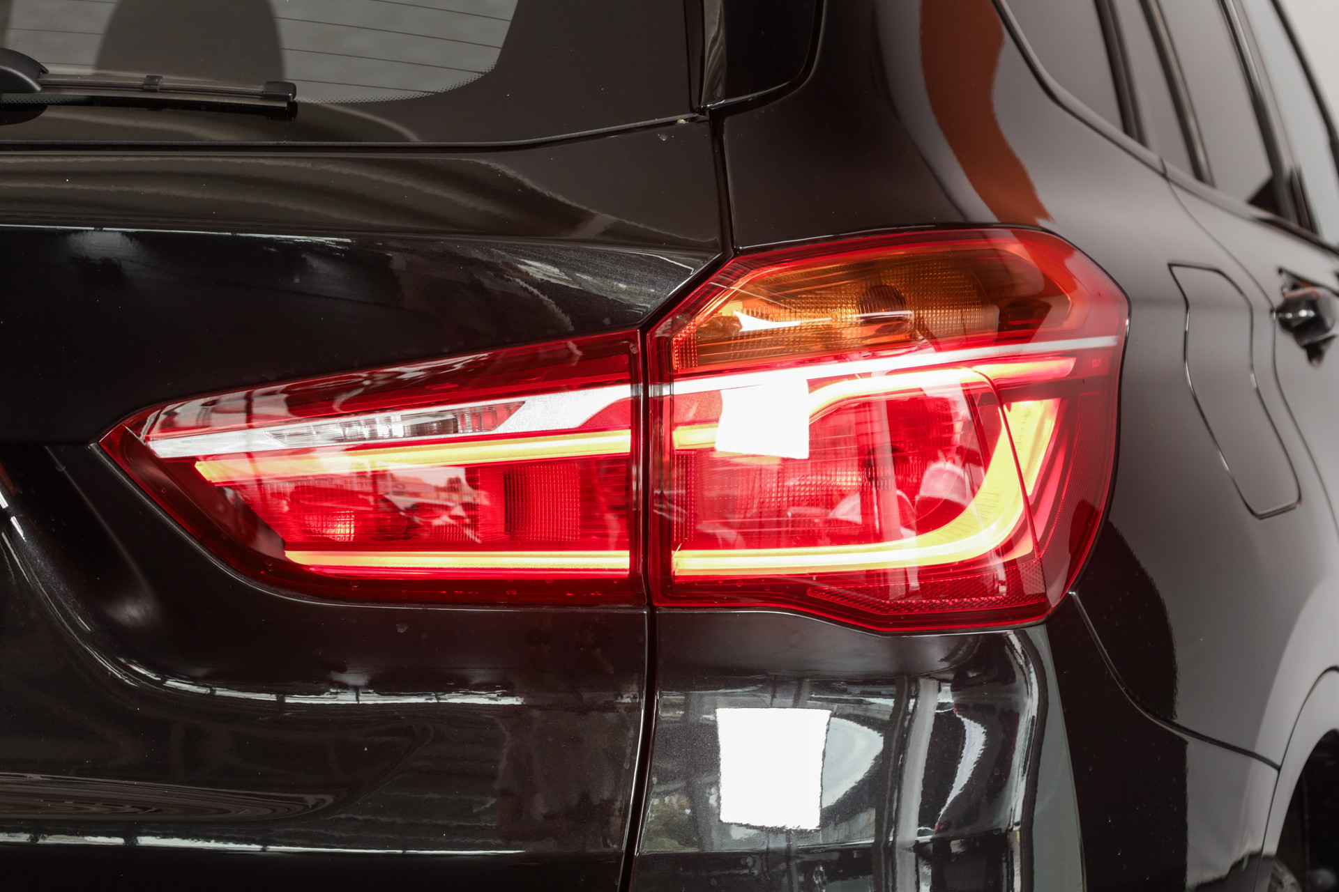 BMW X1 xDrive 25i M Sport Steptronic-image-7