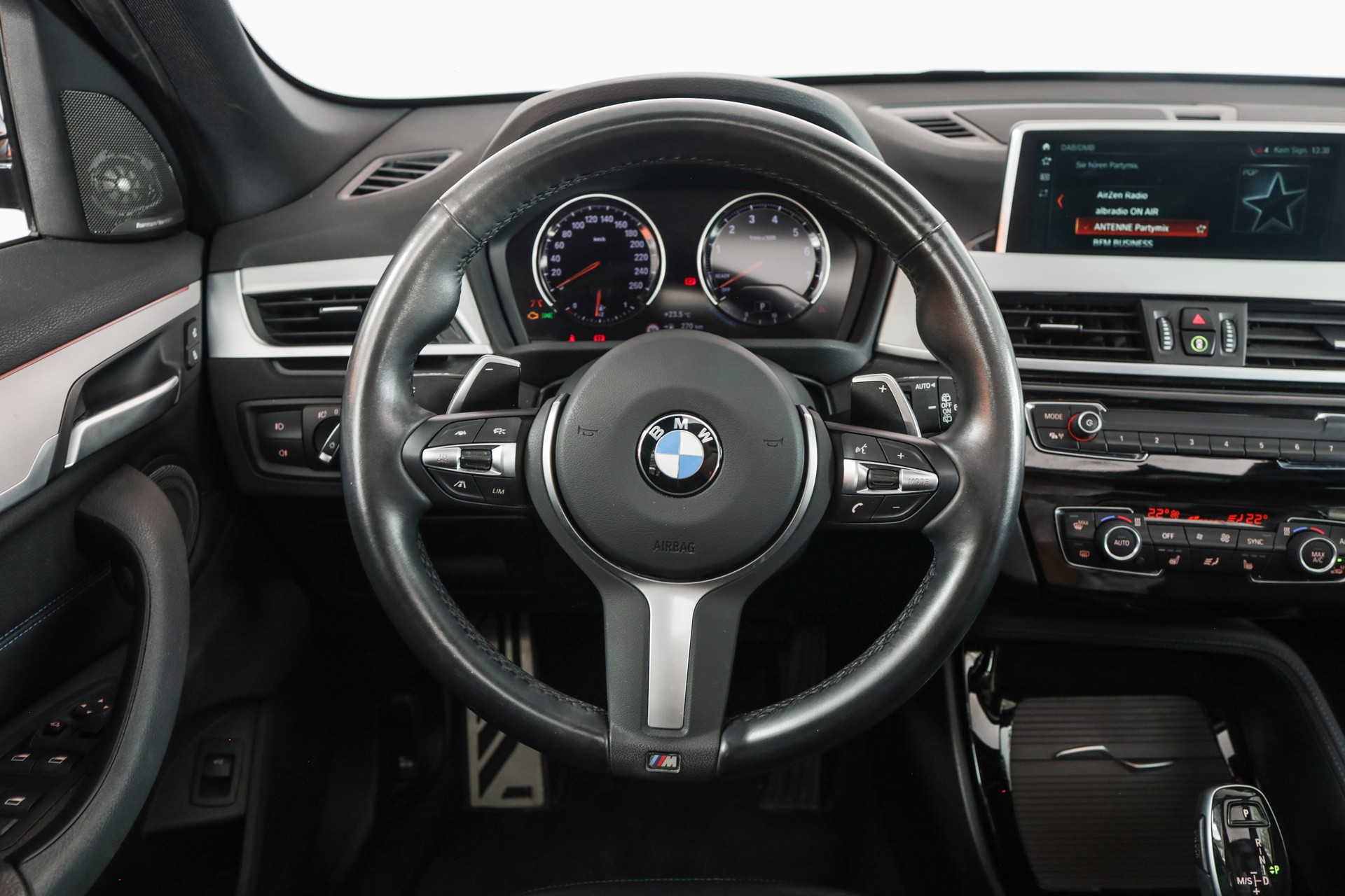 BMW X1 xDrive 25i M Sport Steptronic-image-9