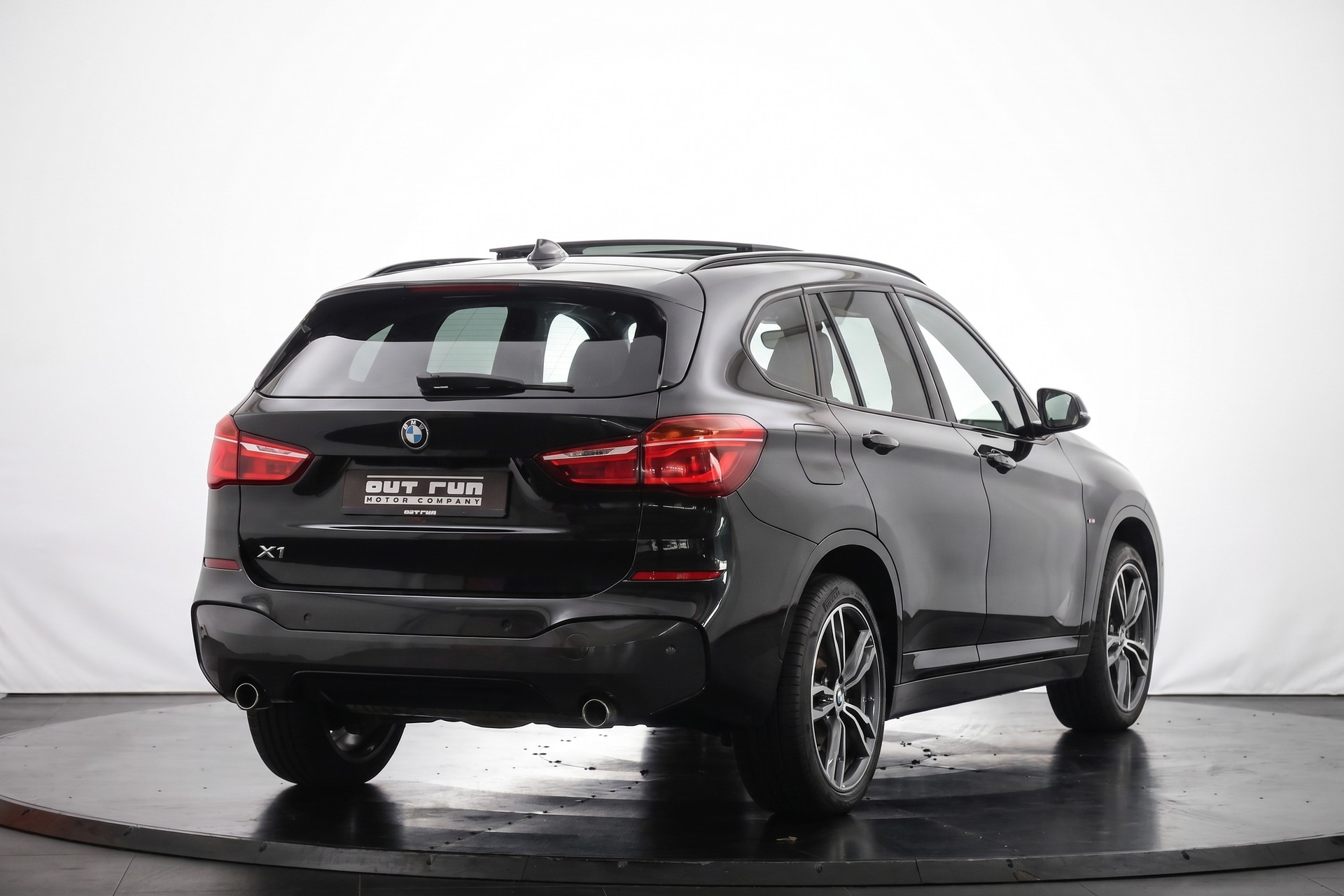 BMW X1 xDrive 25i M Sport Steptronic-image-3