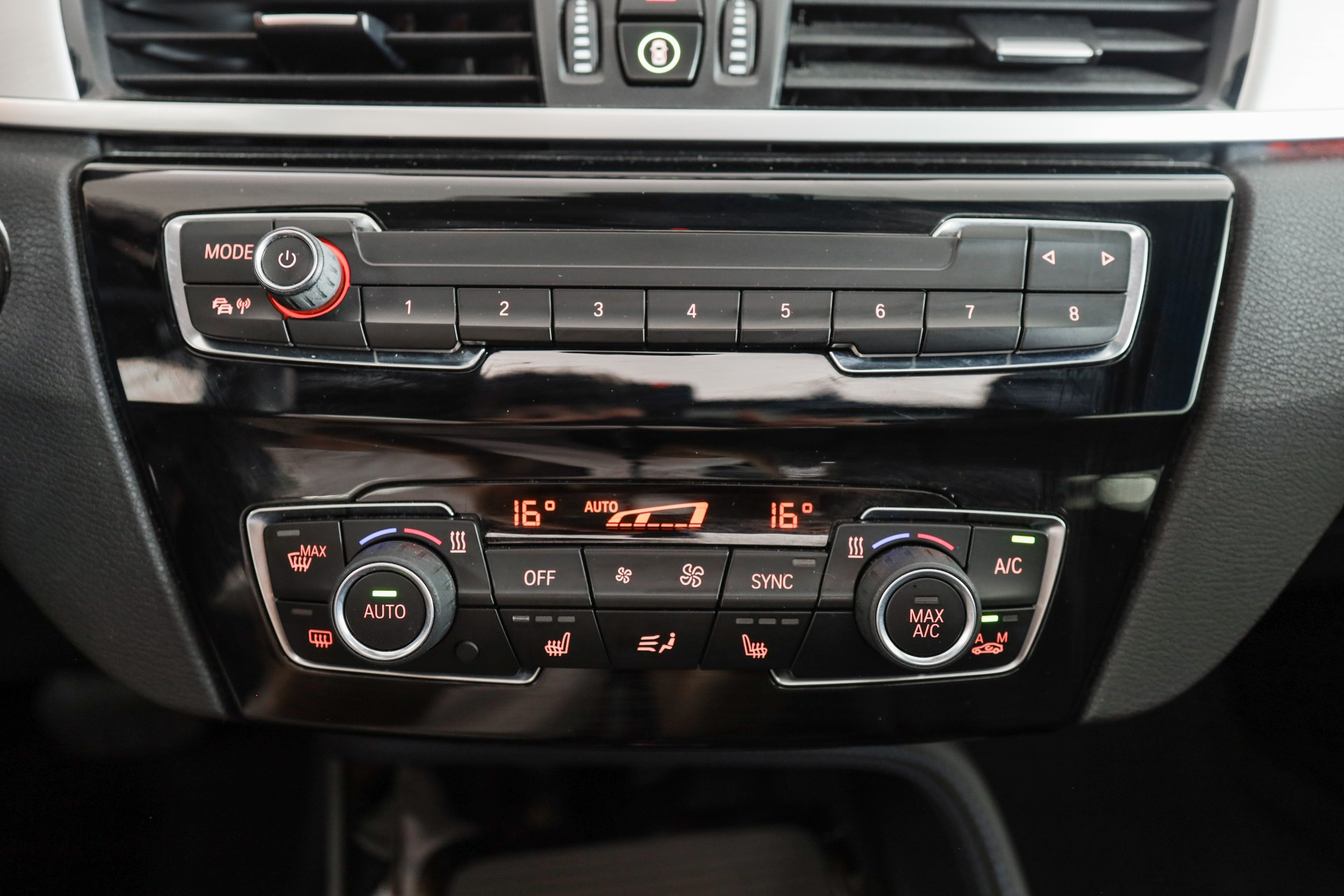 BMW X1 xDrive 25i M Sport Steptronic-image-19