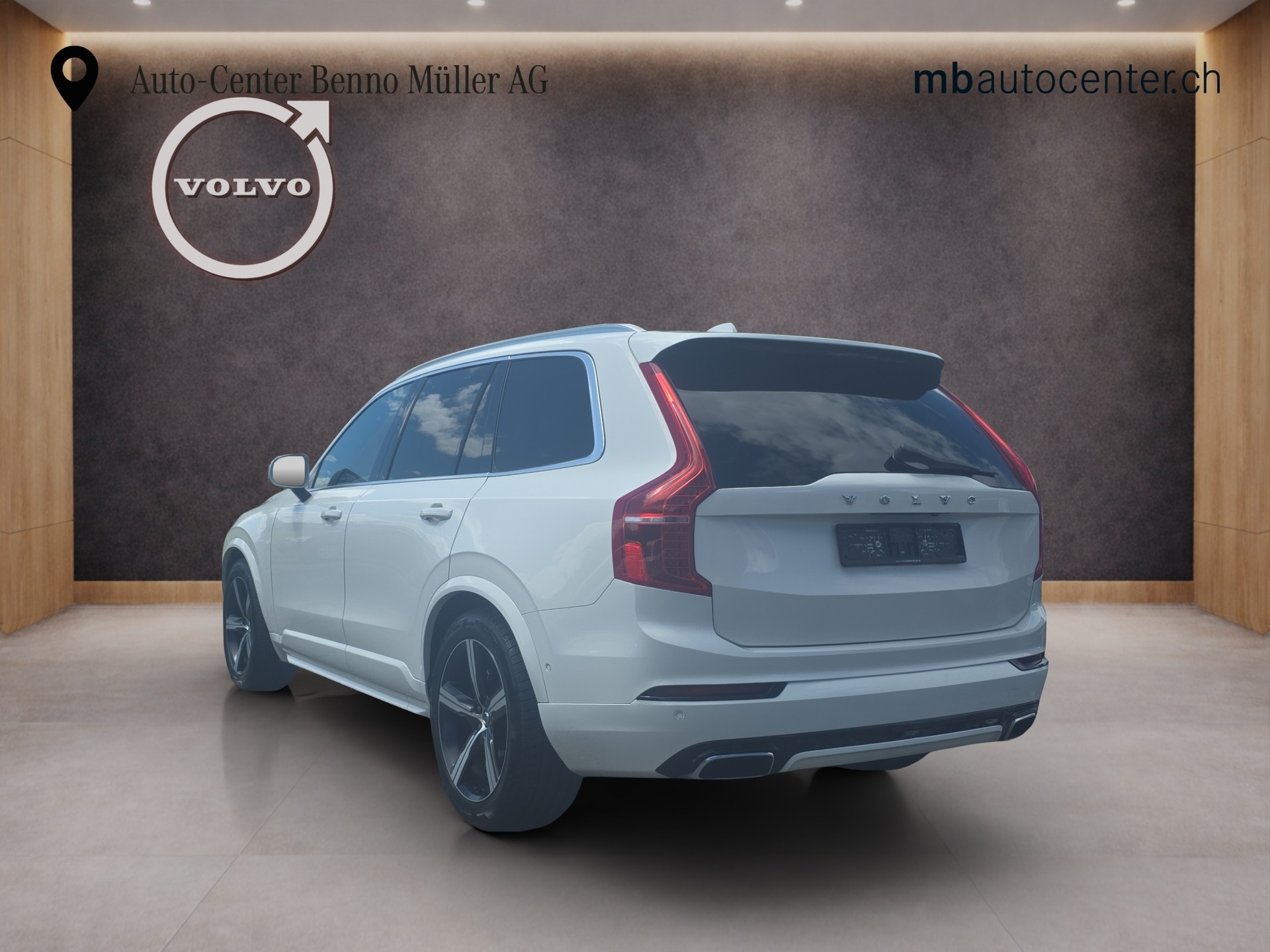 VOLVO XC90 2.0 D5 R-Design 5P. AWD-image-2