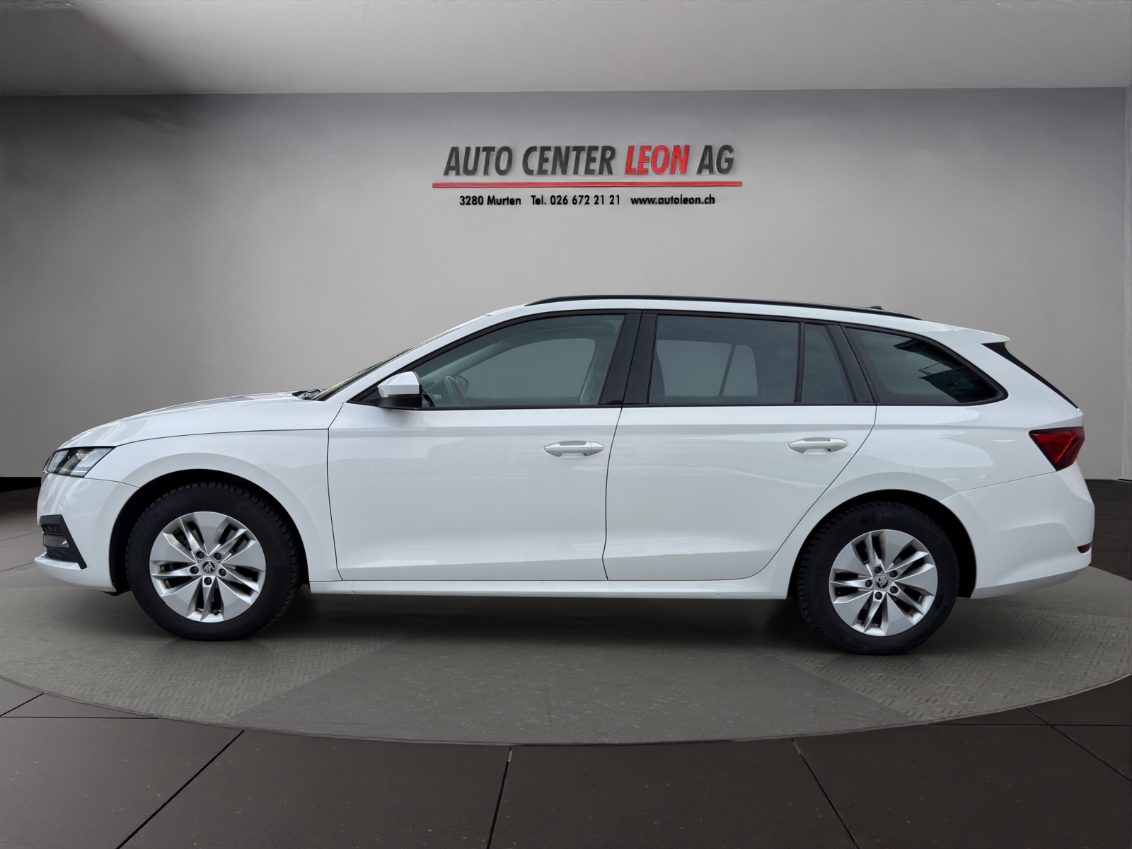 SKODA Octavia Combi 2.0 TDI DSG Ambition 4x4-image-2
