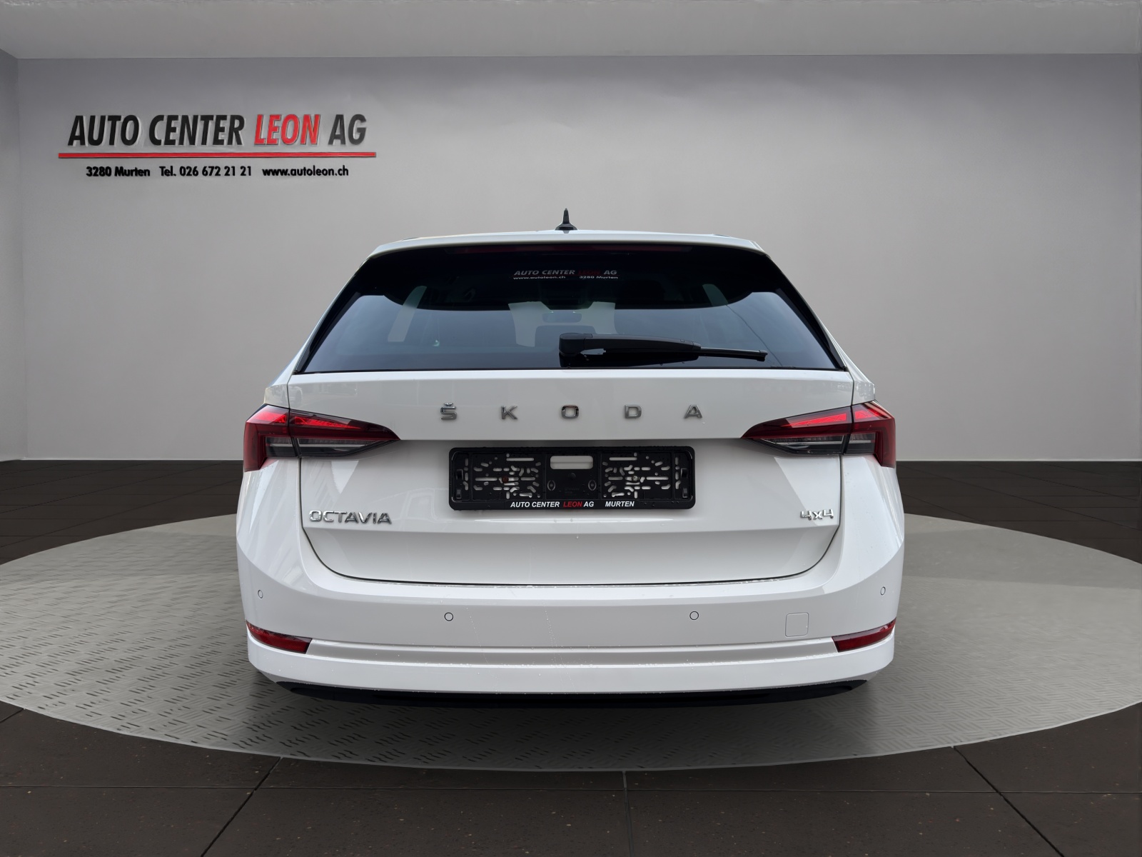 SKODA Octavia Combi 2.0 TDI DSG Ambition 4x4-image-4