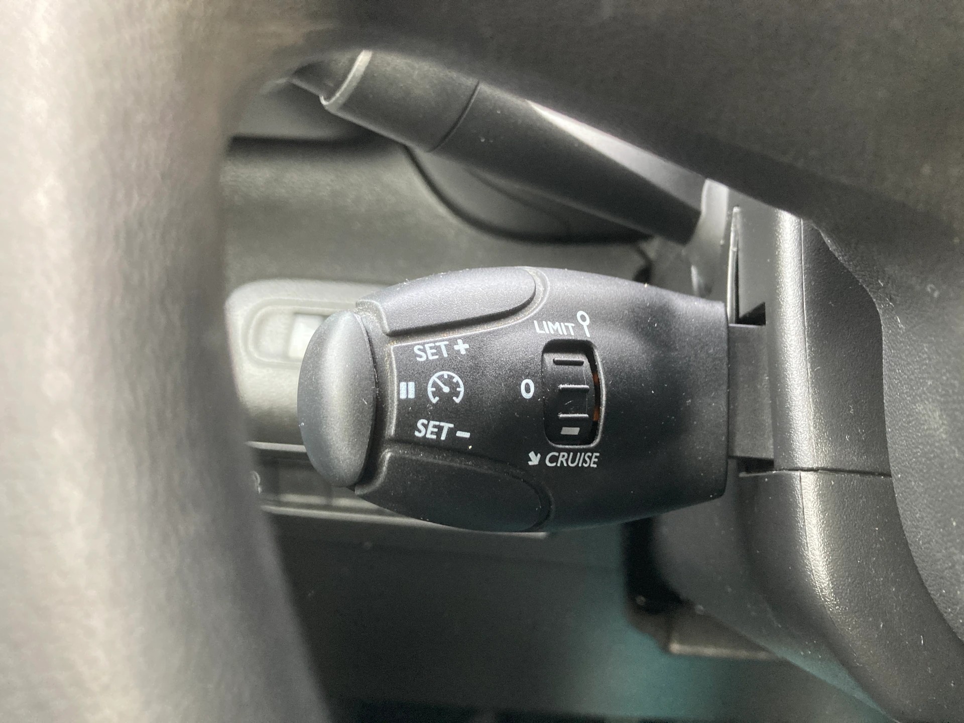 CITROEN Berlingo Van 1.5 Blue HDi 100 s/s Driver 650kg-image-9