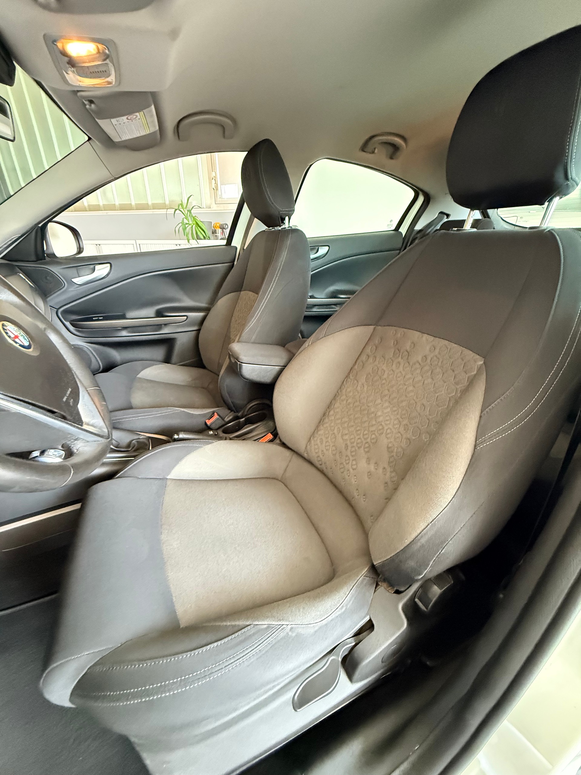 ALFA ROMEO Giulietta 1.4 T Distinctive-image-6
