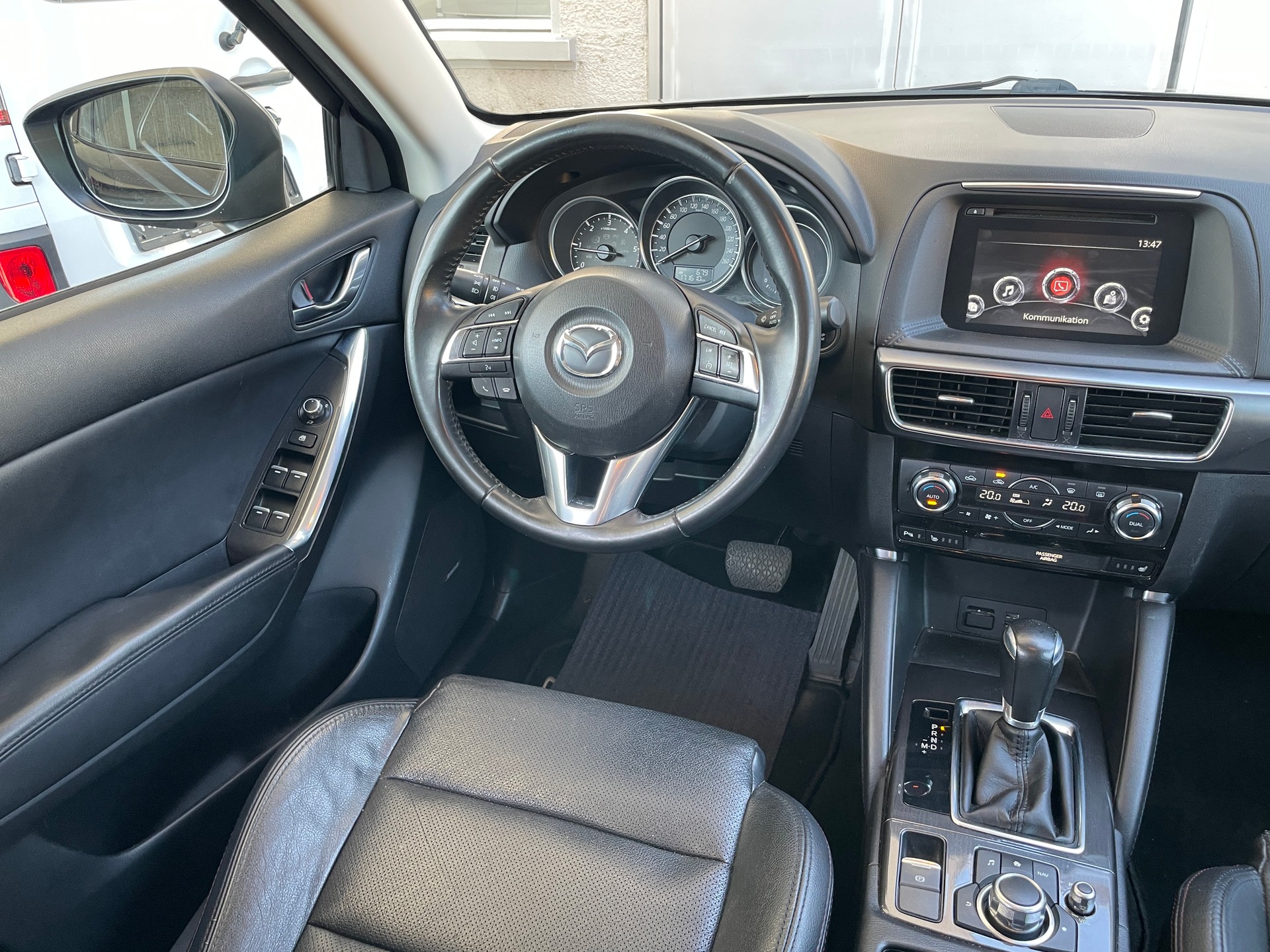 MAZDA CX-5 2.2 D HP Revolution AWD Automatic-image-16