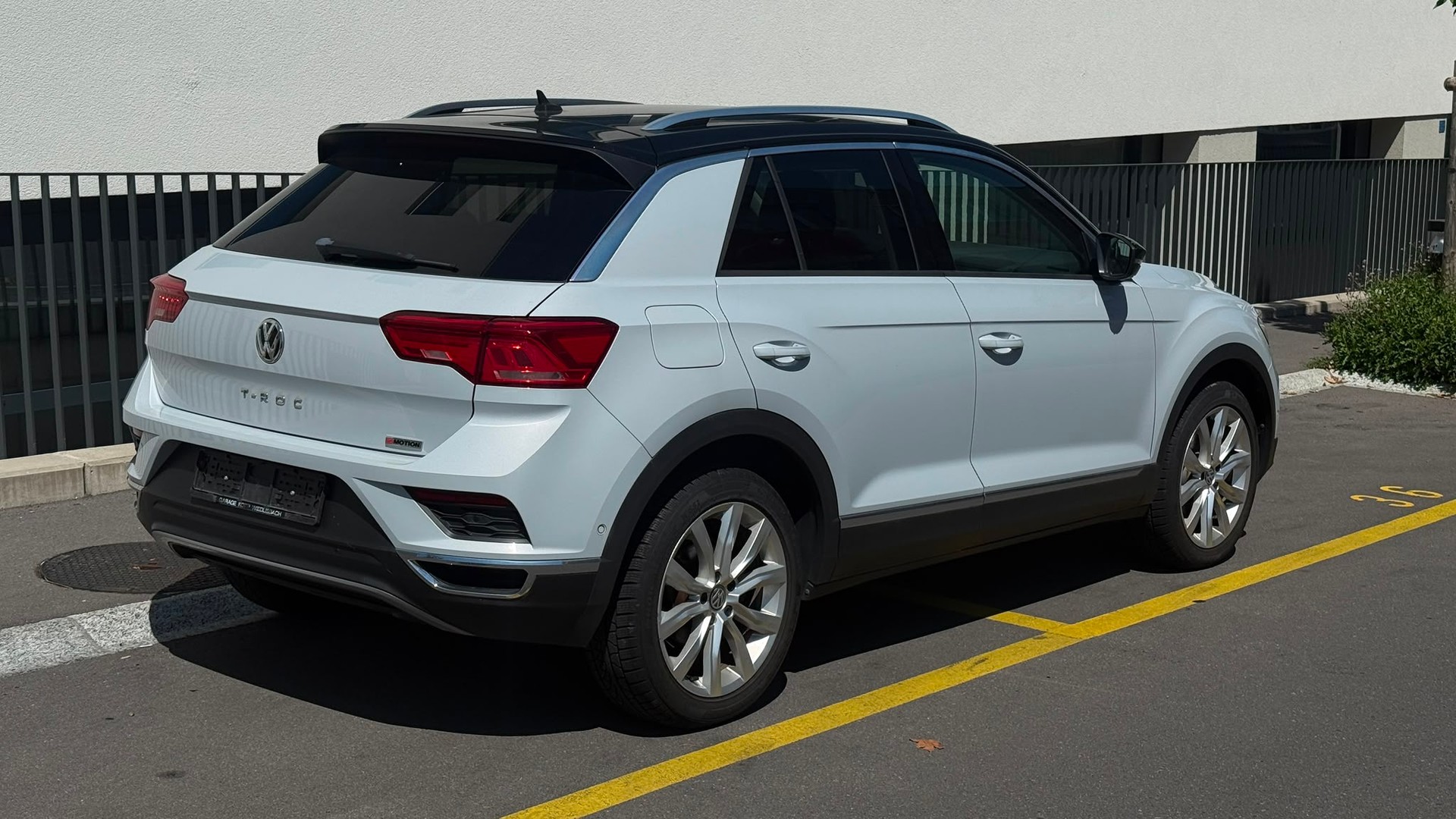 VW T-Roc 2.0 TSI Sport DSG 4Motion-image-1