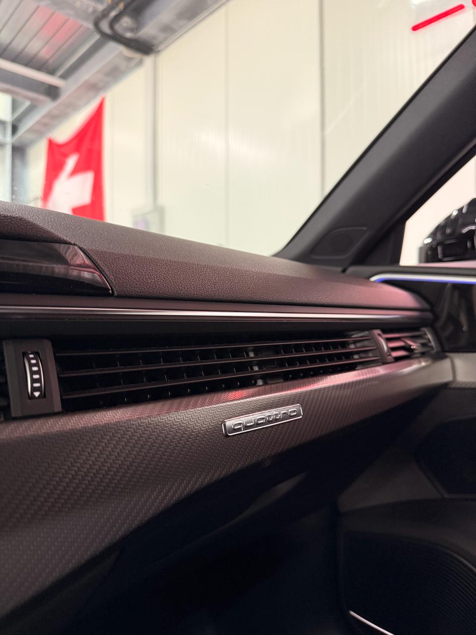 AUDI RS4 Avant quattro tiptronic-image-20