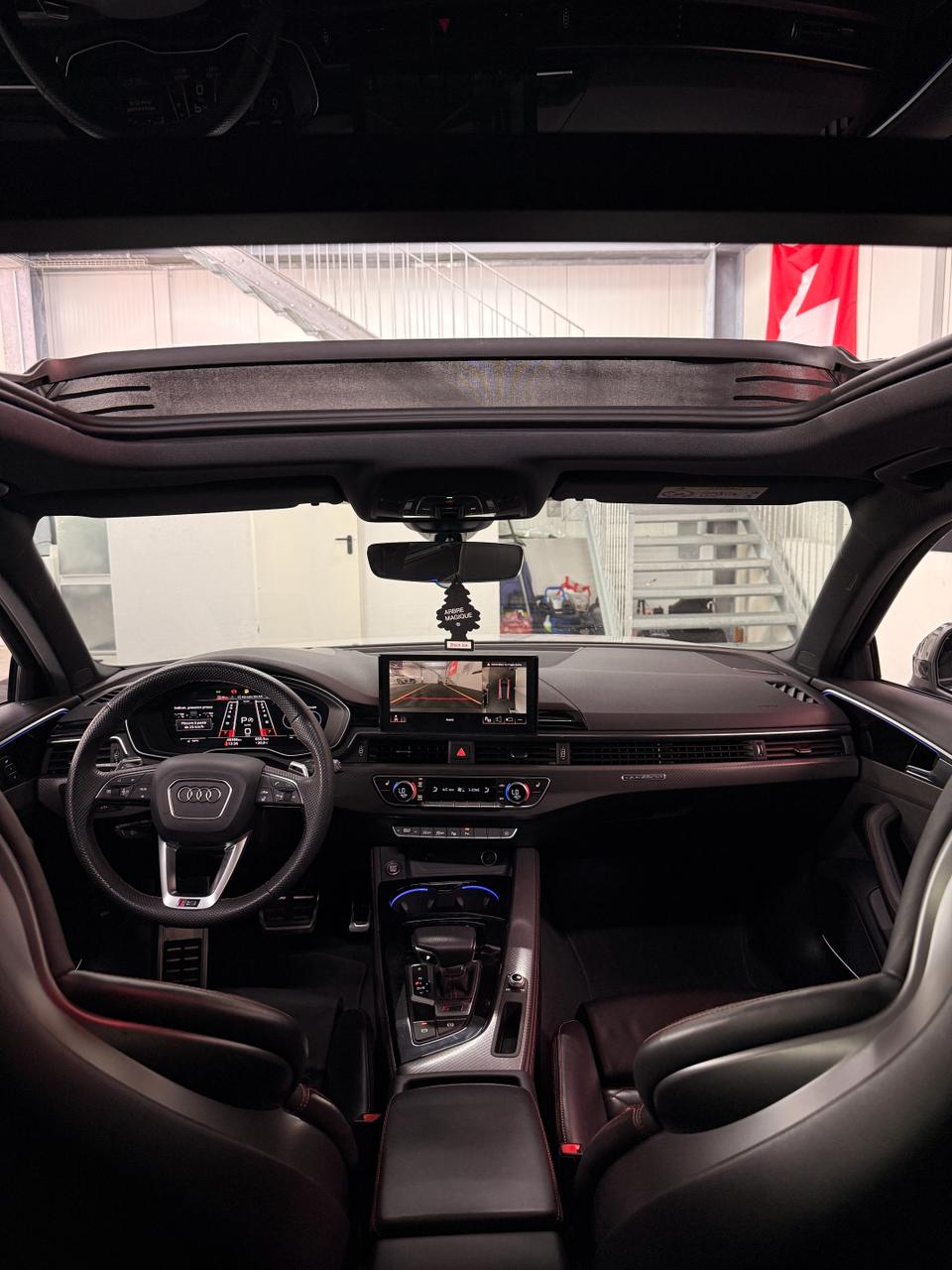 AUDI RS4 Avant quattro tiptronic-image-10