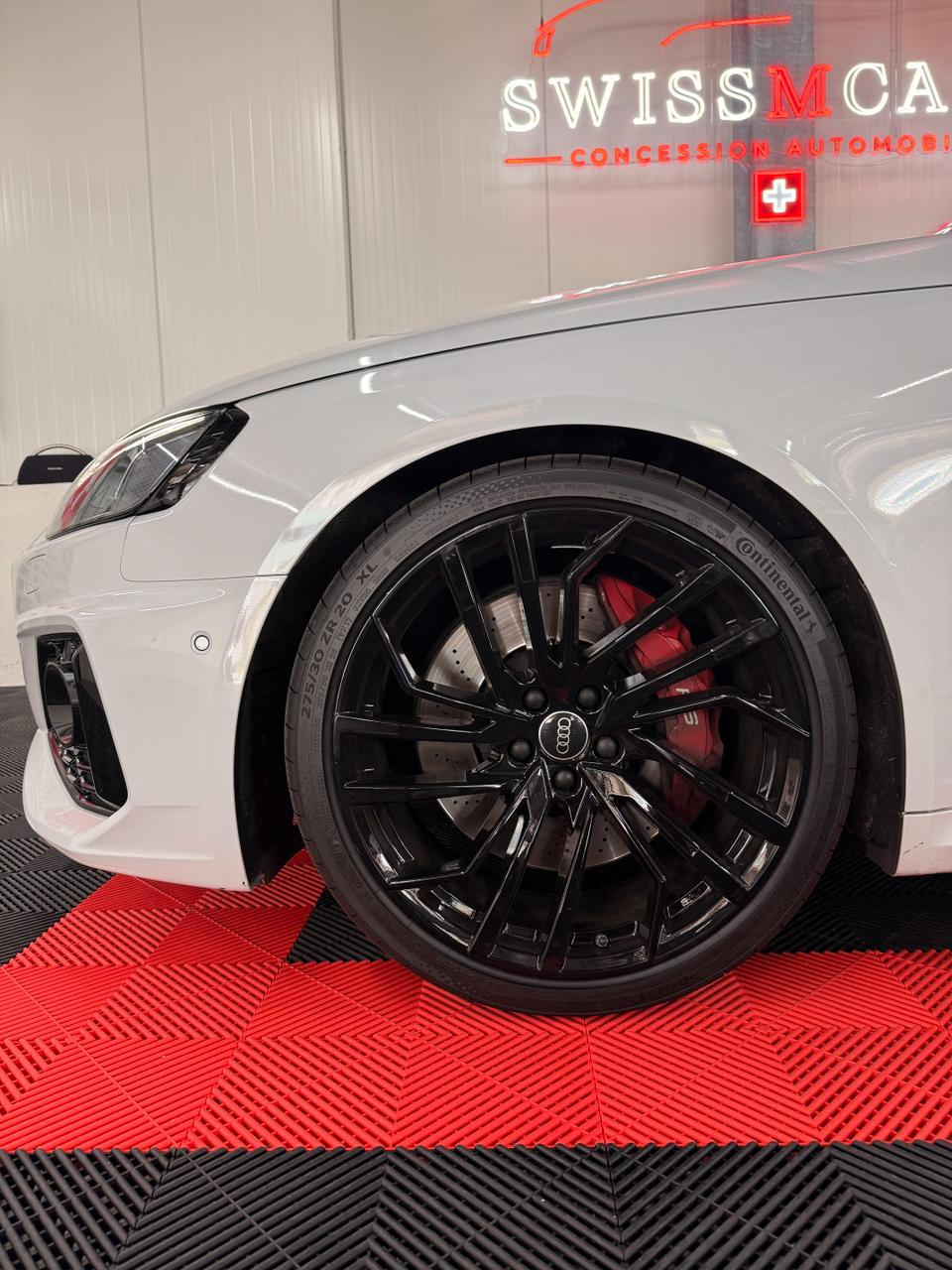AUDI RS4 Avant quattro tiptronic-image-8