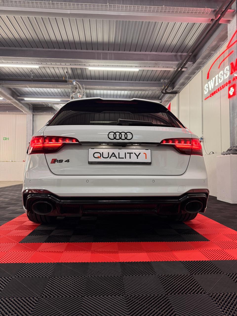 AUDI RS4 Avant quattro tiptronic-image-7