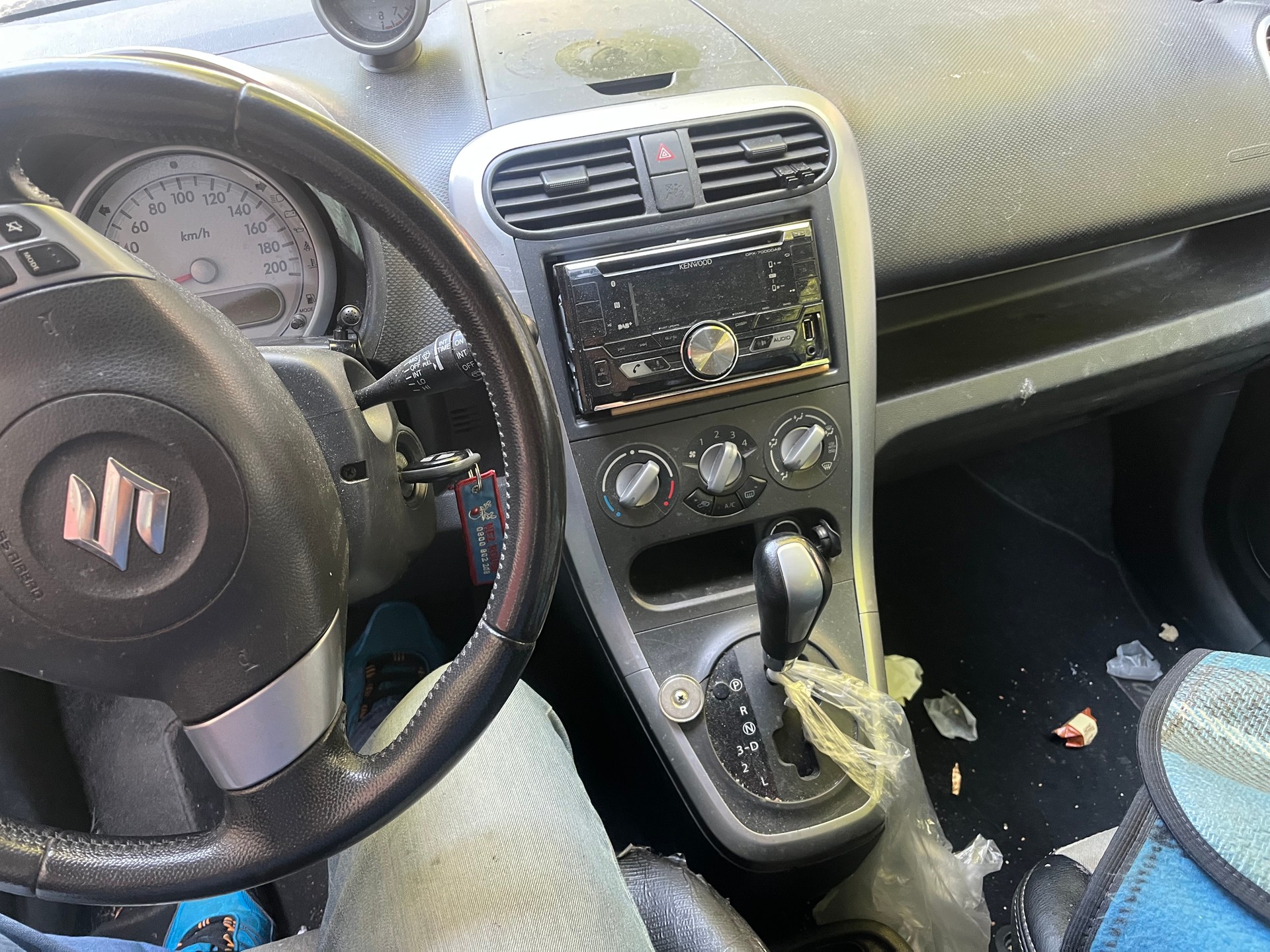 SUZUKI Splash 1.2i 16V GL Automatic-image-10