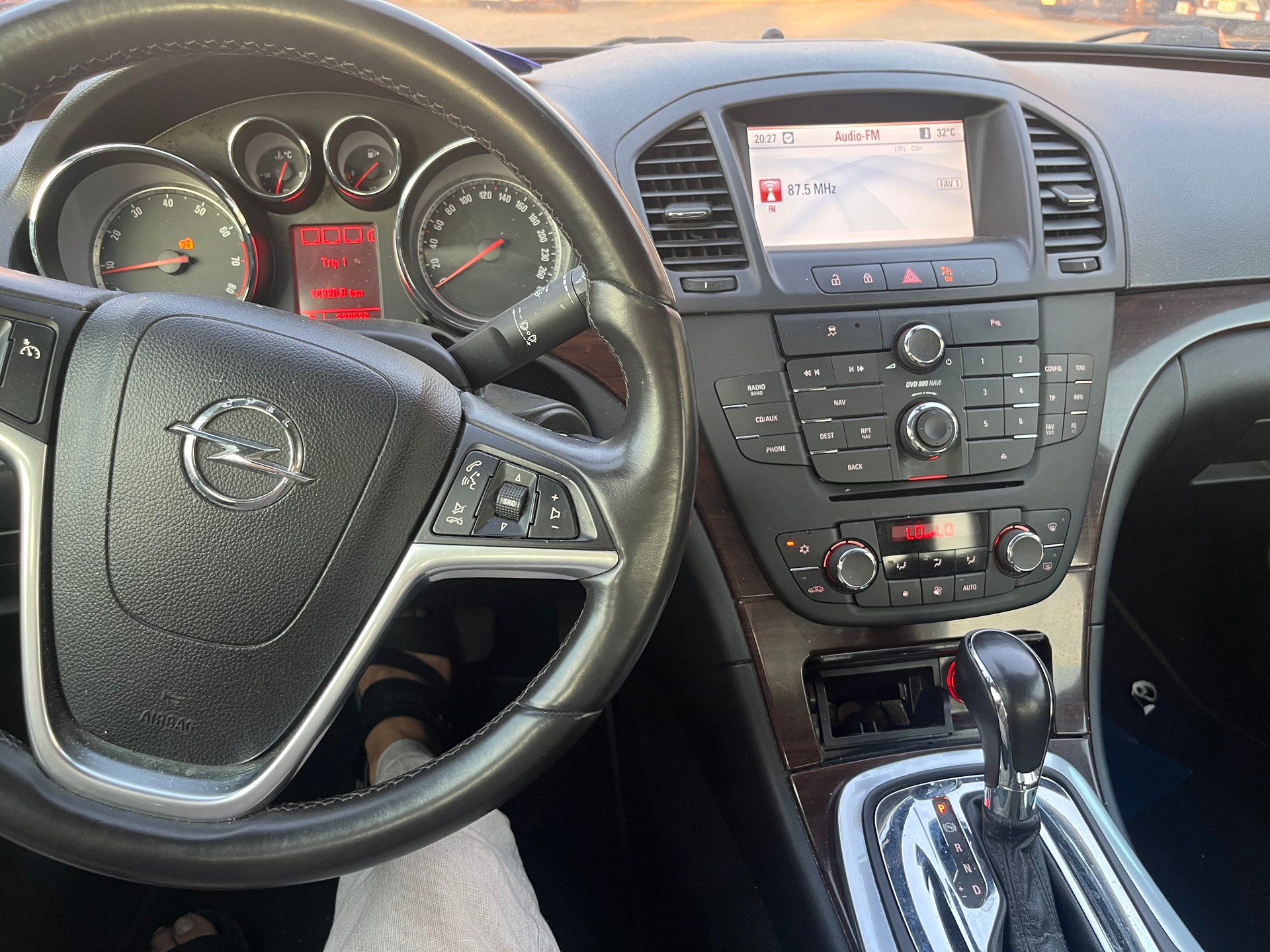 OPEL Insignia 2.0 Turbo Edition Automatic-image-6
