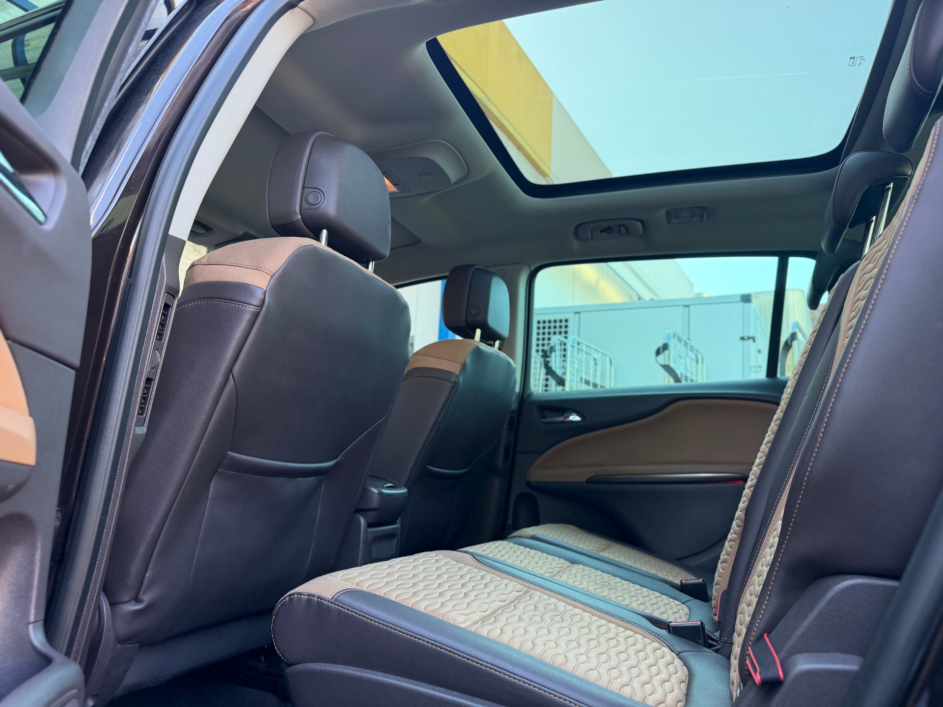 OPEL Zafira Tourer 1.4i 16V Turbo-image-12
