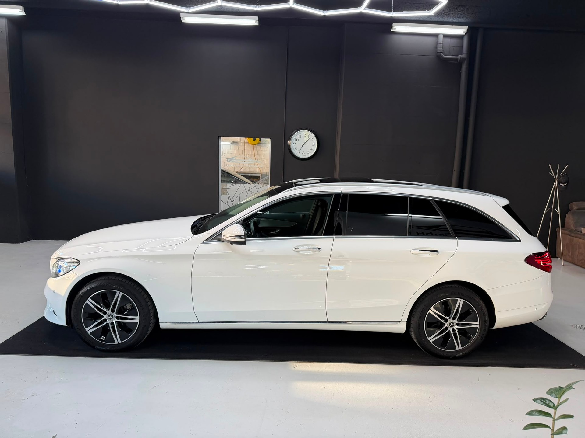 MERCEDES-BENZ C 220 d Swiss Star 4M 9G-Tronic-image-3