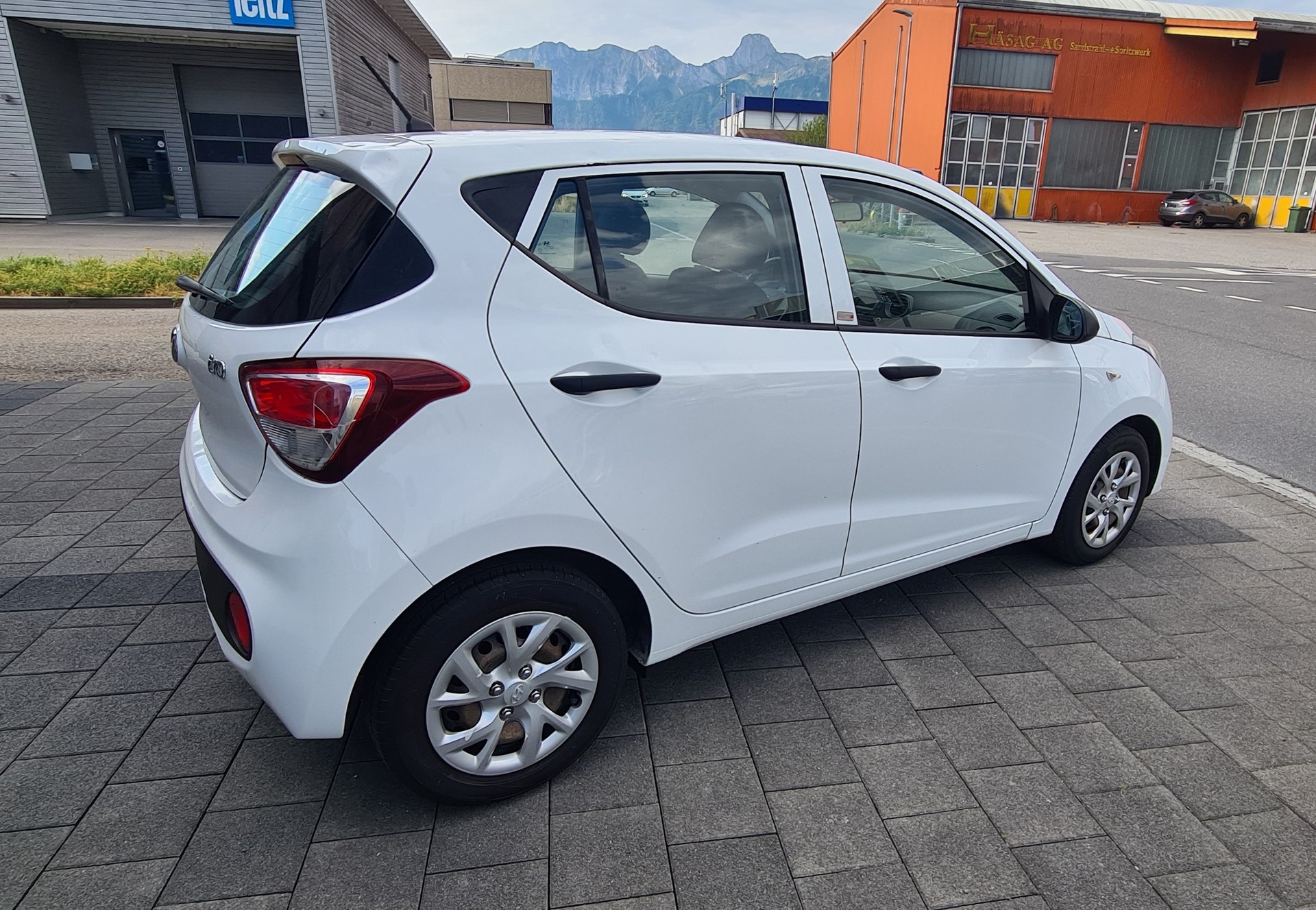 HYUNDAI i10 1.0 Origo-image-3