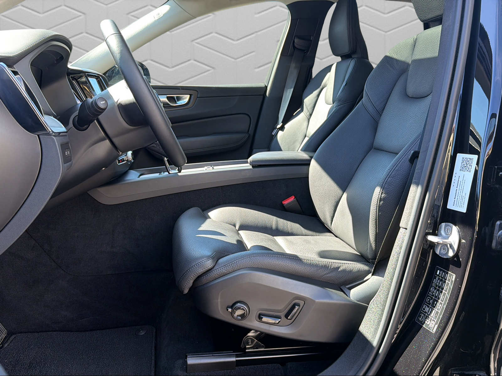 VOLVO VOLVO XC60 2.0 T6 TE Ultimate Dark eAWD-image-19