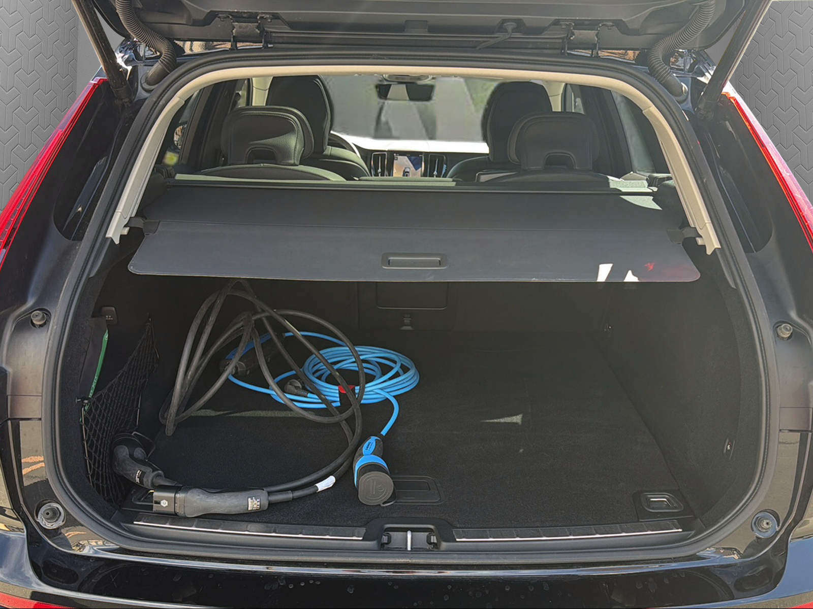 VOLVO VOLVO XC60 2.0 T6 TE Ultimate Dark eAWD-image-9