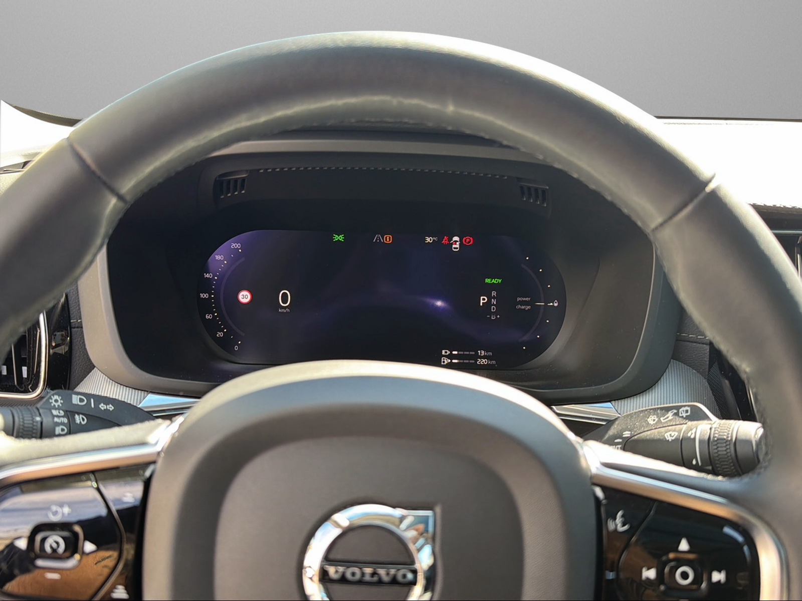 VOLVO VOLVO XC60 2.0 T6 TE Ultimate Dark eAWD-image-12